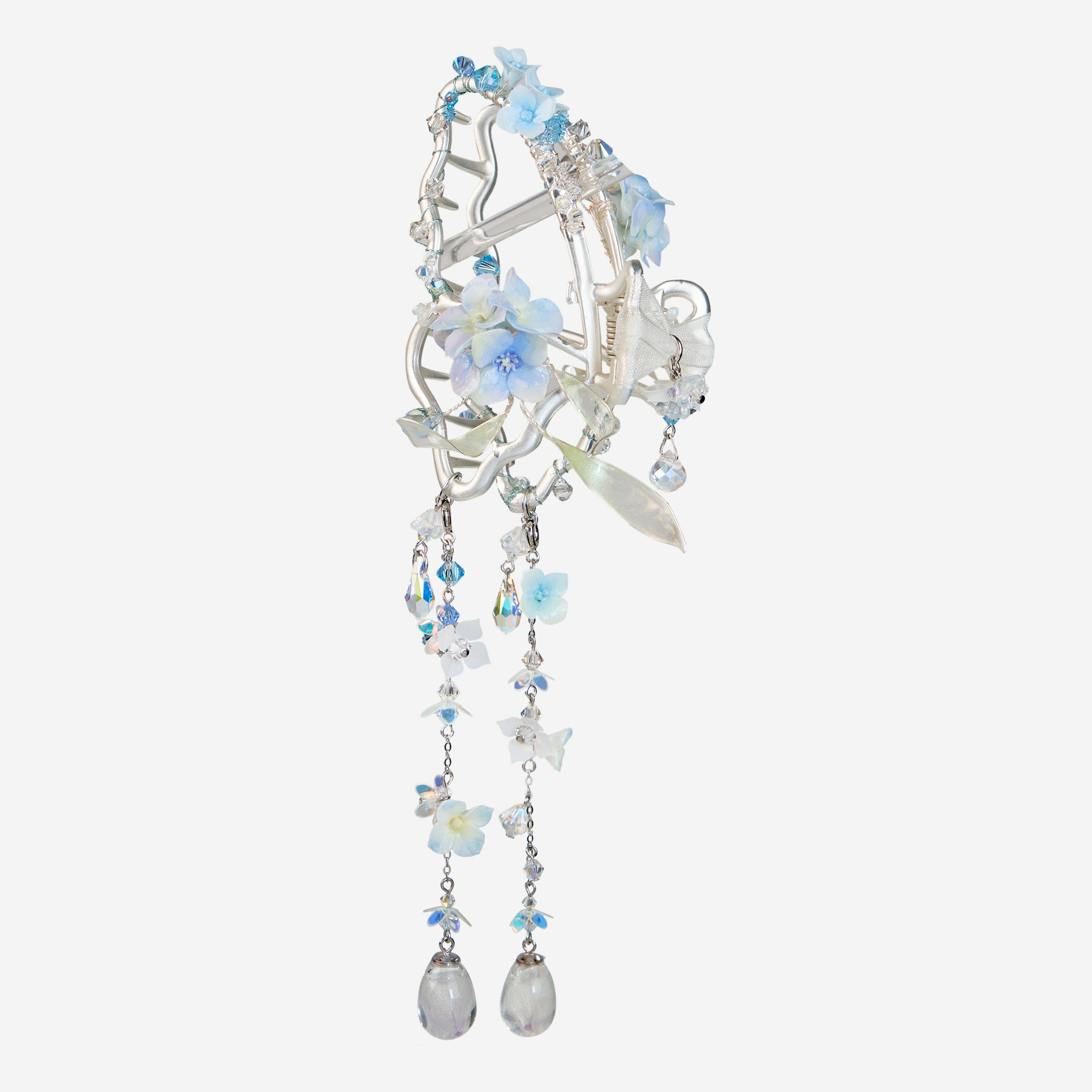 Realisation of Fantasy Hydrangea Butterfly-shaped Claw Clip