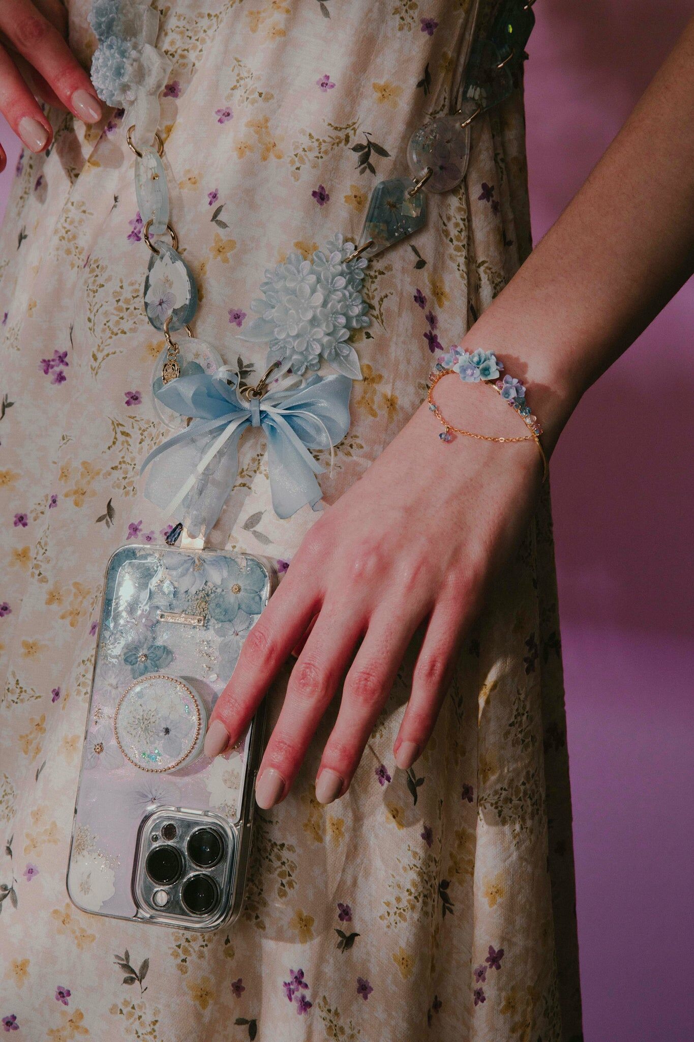 Out of the Blue Lilac Hydrangea Bouquet Double-layered Bangle