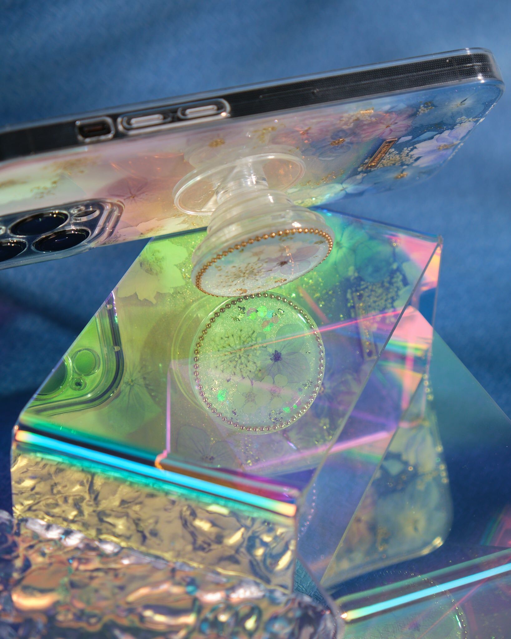 Elemental Powers of Nature Hydrangea Oshibana Phone Grip Holder