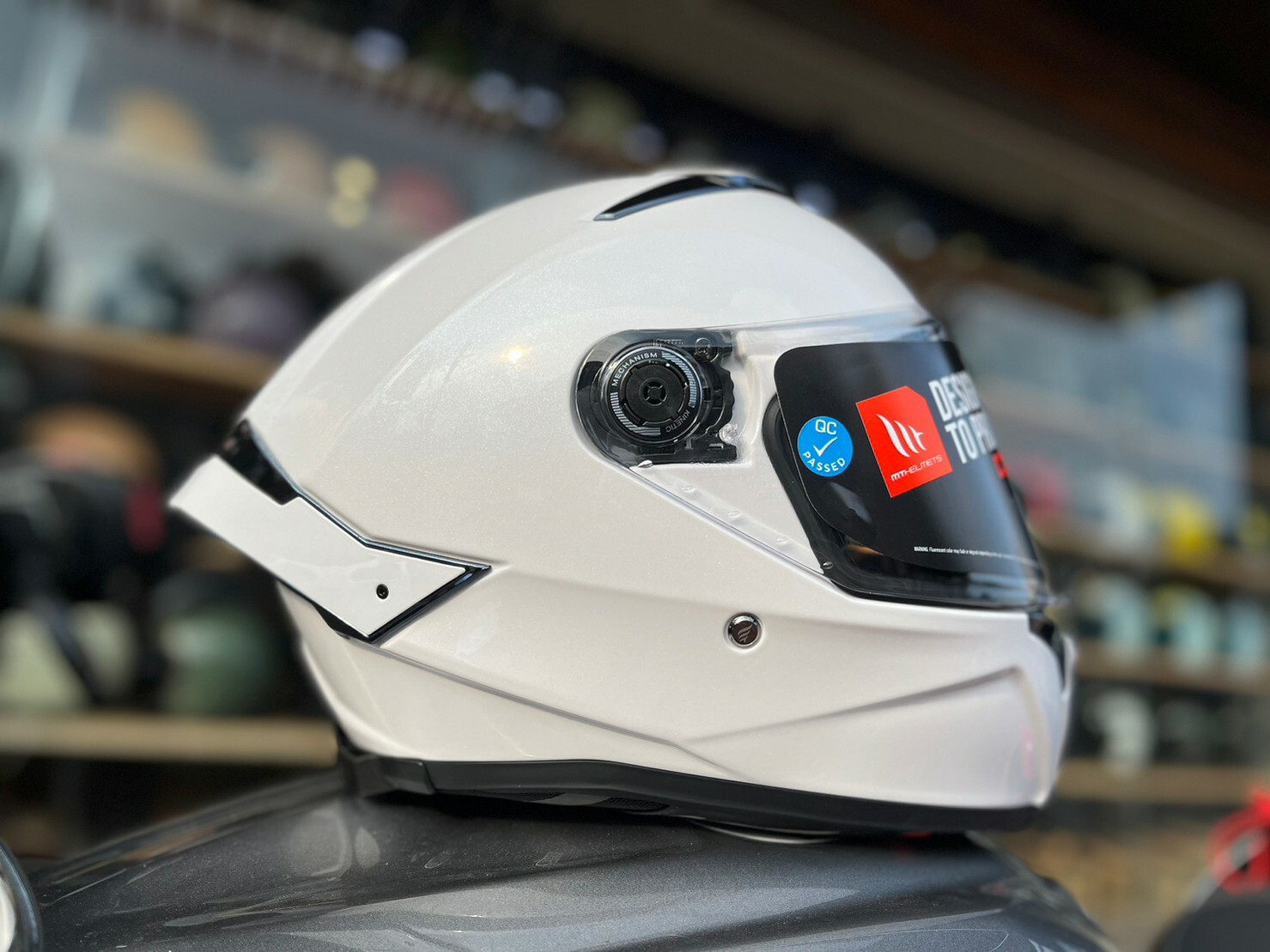 MT Helmet THUNDER 4 SV 素色 珍珠白 全罩 亞版