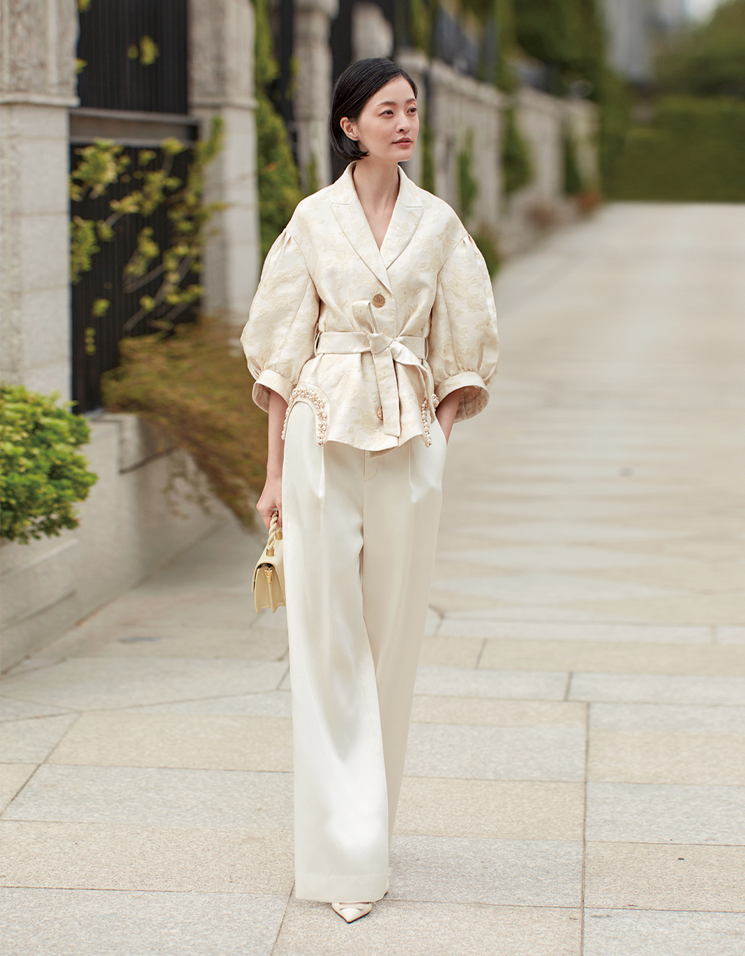 BC15022D1 東方玫瑰東方玫瑰七分泡袖外套 (附腰帶)