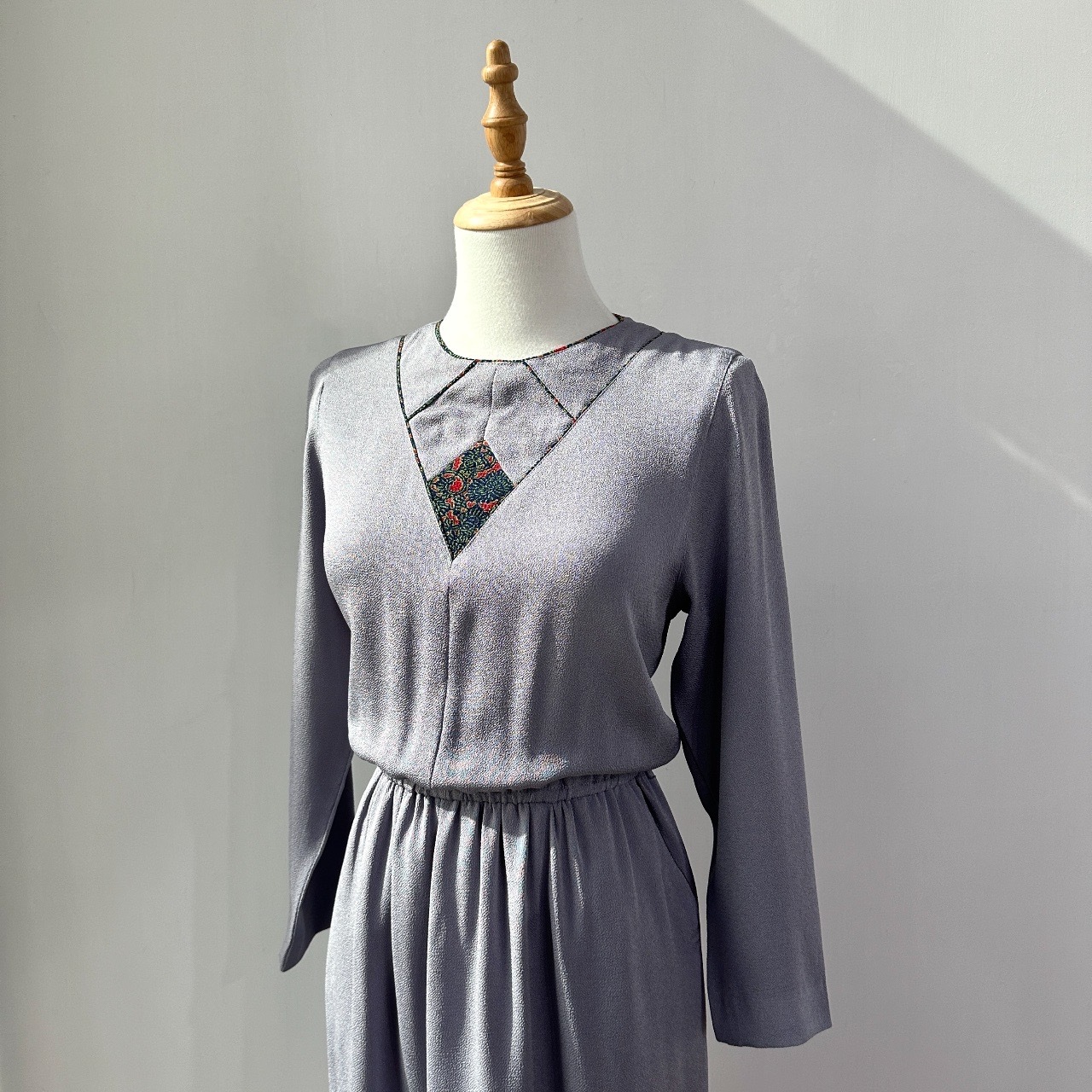 勿忘草藍色帶紫調和服布連身裙