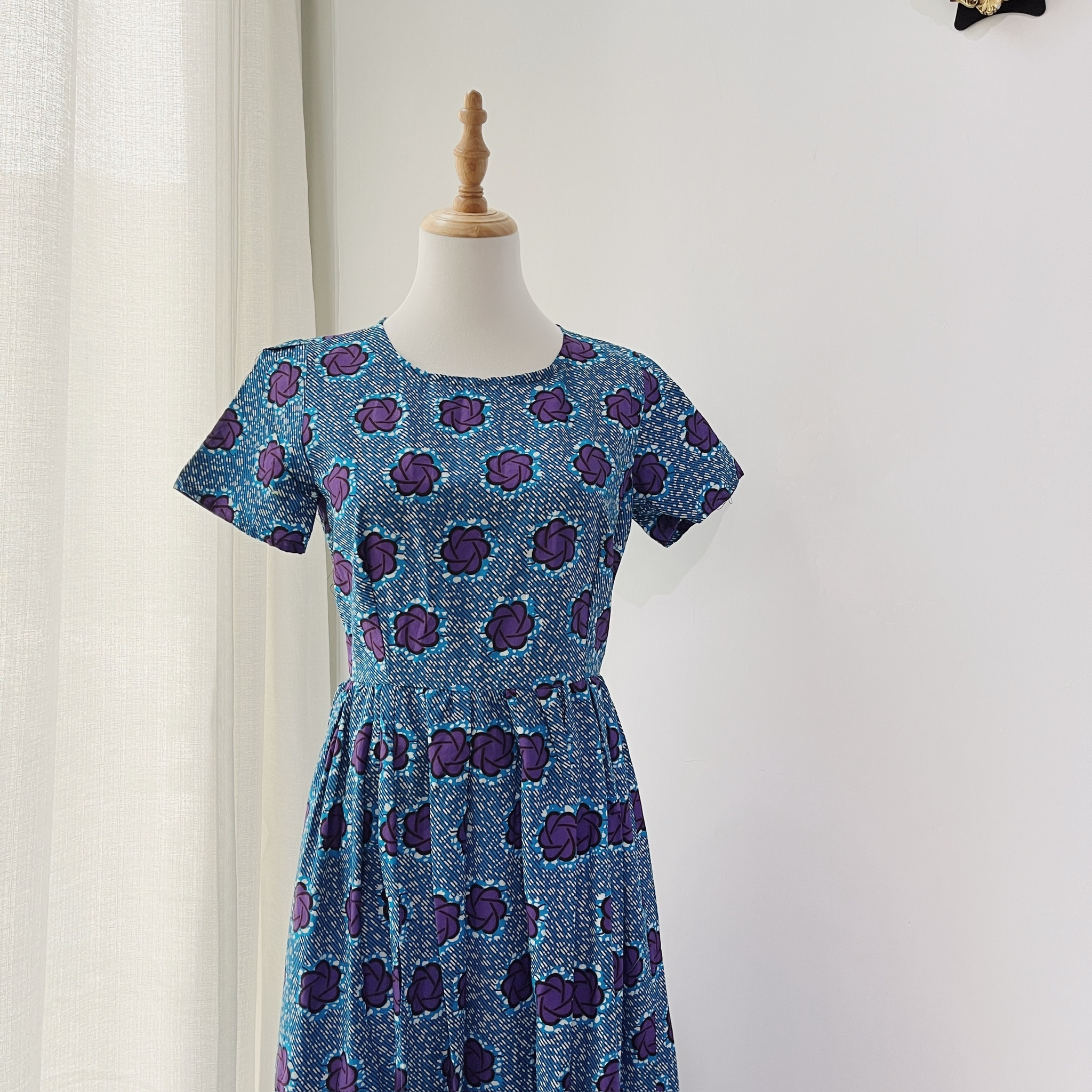 紫花流星雨短袖連身裙