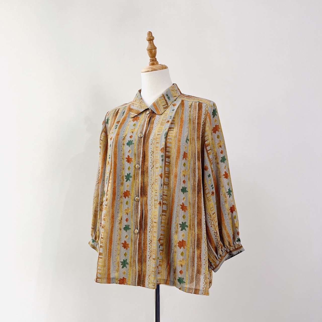 日本製蠟筆畫風秋日色花花上衣