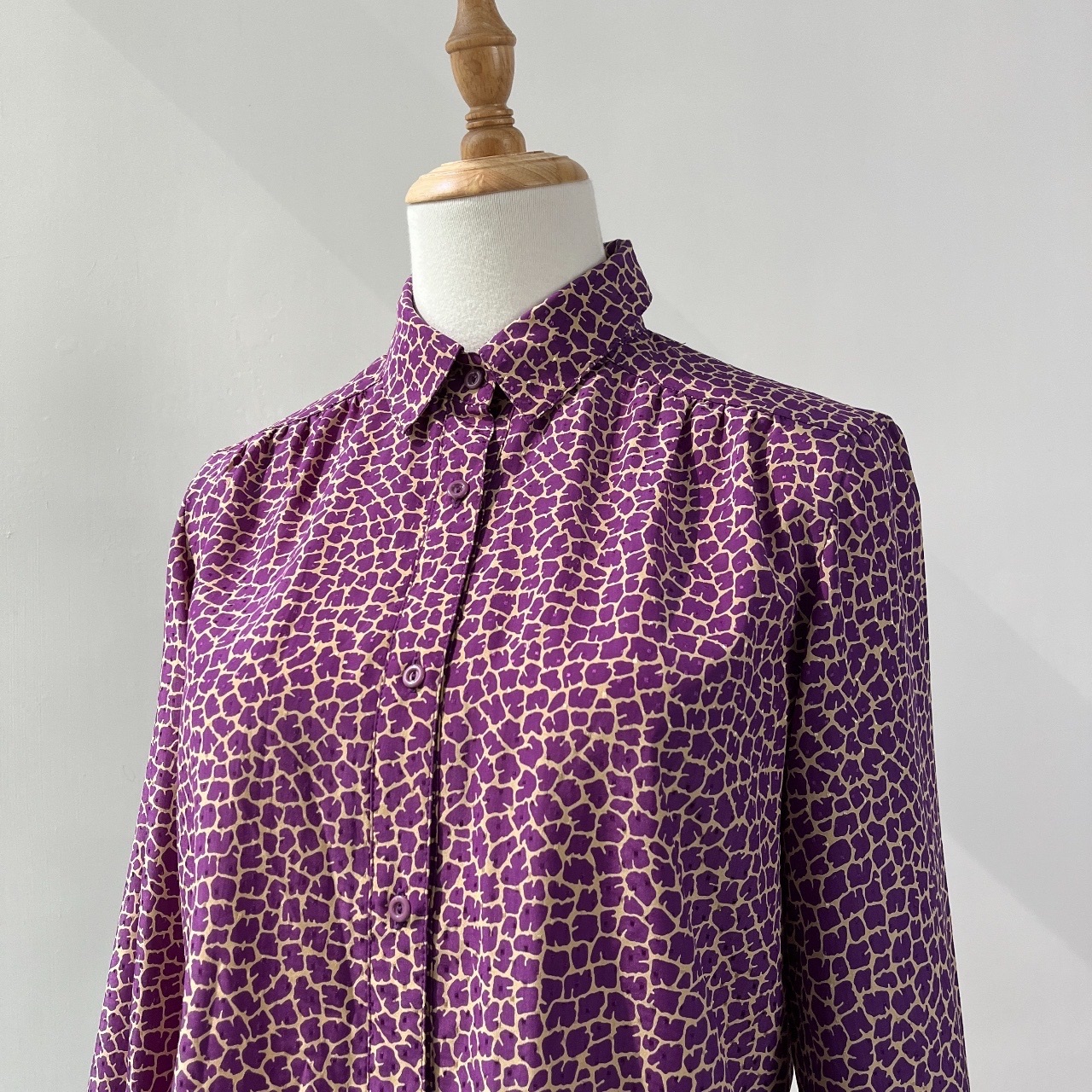 日本製紫色石板街圖案長袖上衣