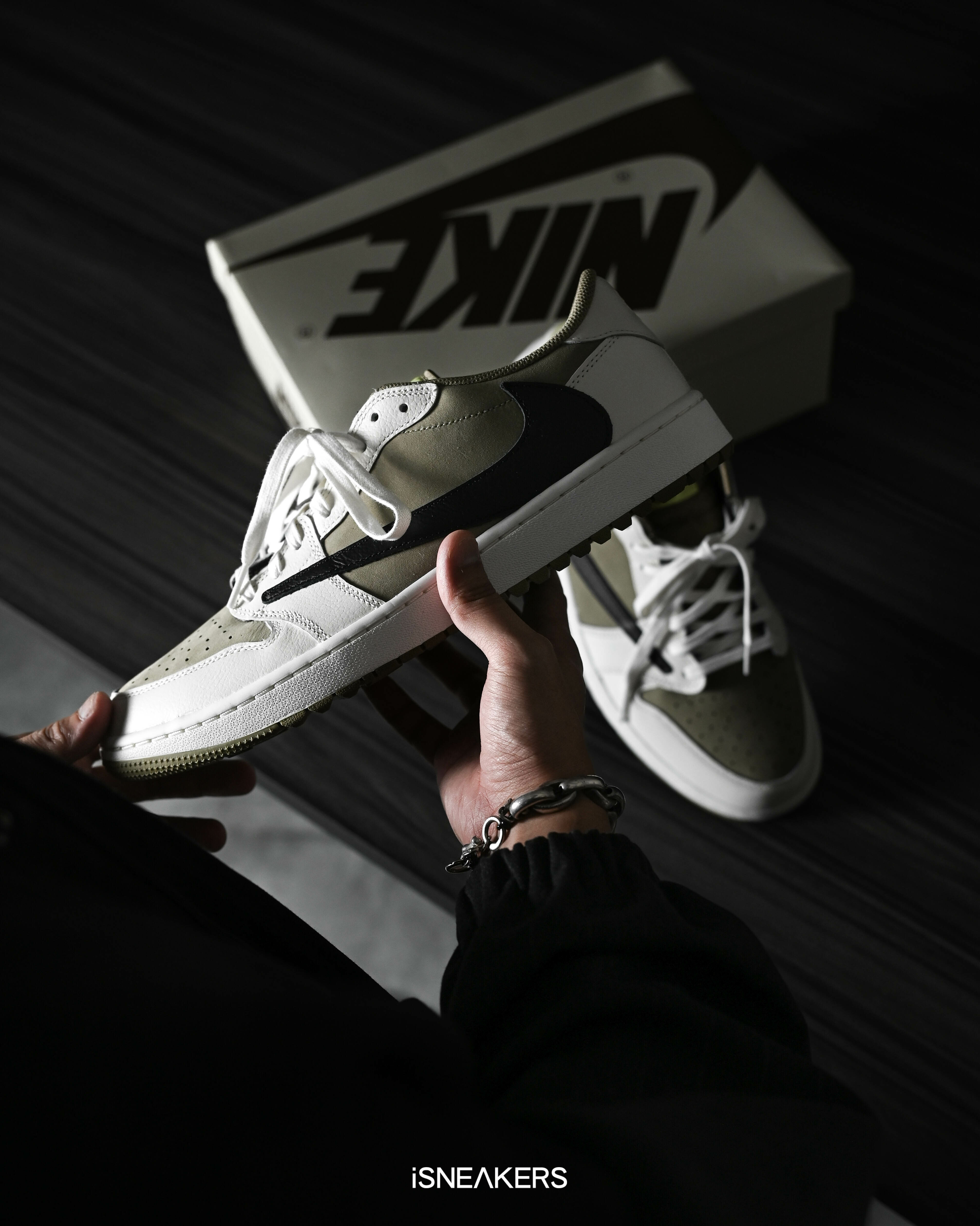 iSNEAKERS|Travis Scott x AJ1 Low Golf 白墨綠倒勾FZ3124-200 iSNEAKERS|Travis Scott x AJ1 Low Golf 白墨綠倒勾FZ3124-200