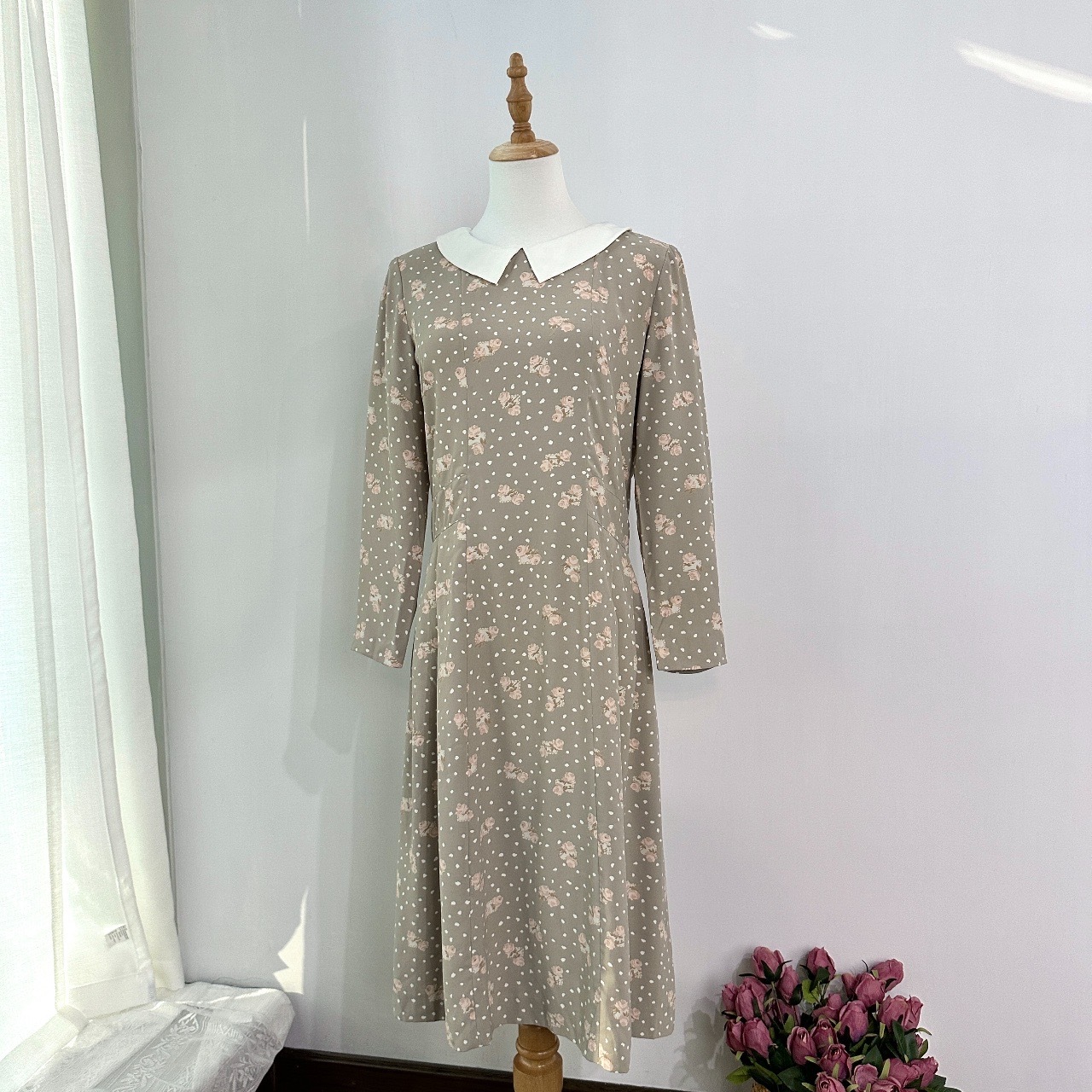 溫柔灰粉玫瑰雪花連身裙