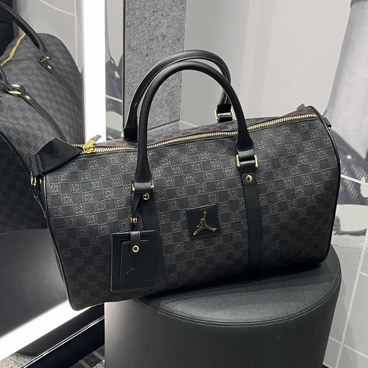 Jordan Monogram Duffle 喬丹復古老花棋盤格旅行袋