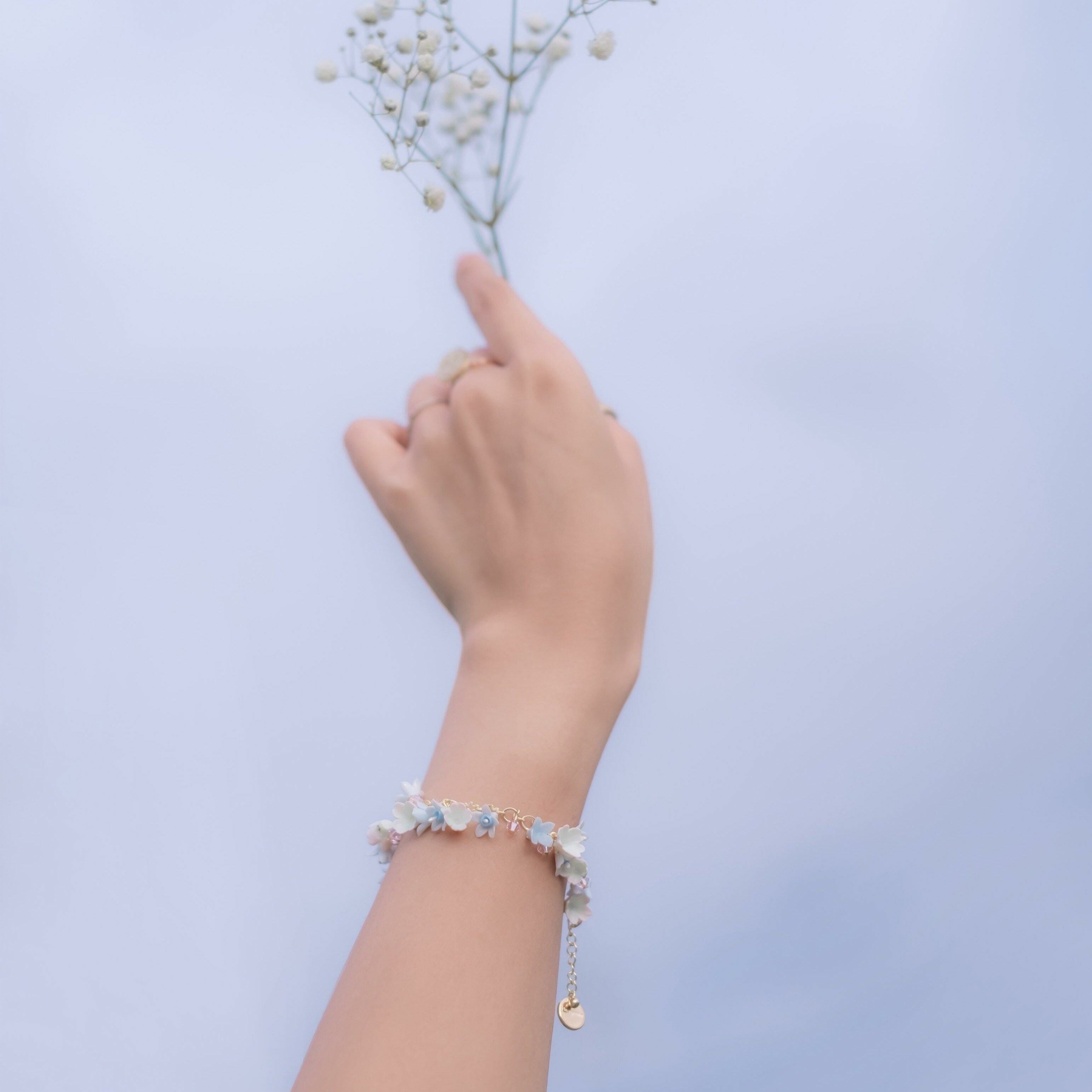 ➀➀ "River of Petals" Floral Charm Bracelet (6 Designs)