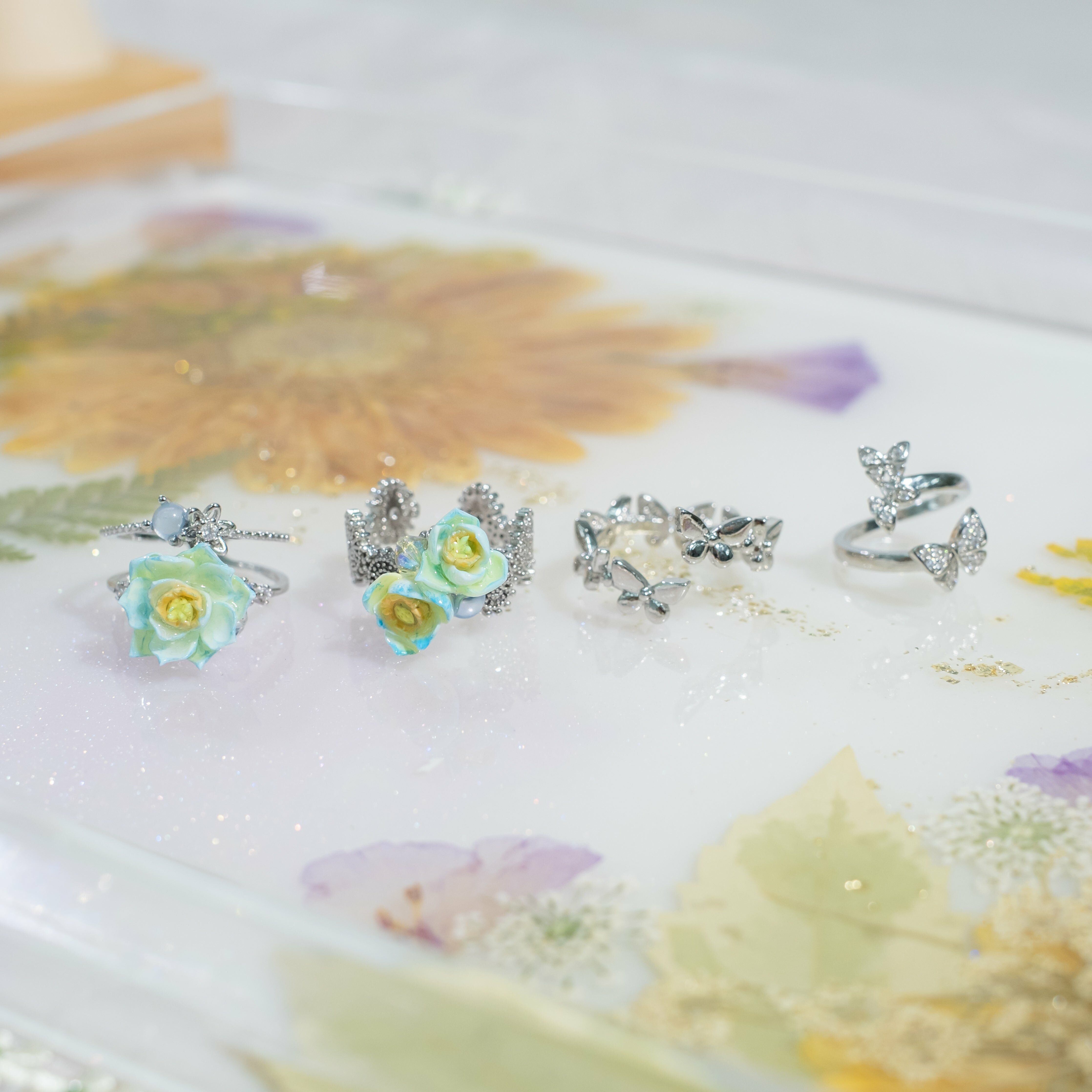 ➆ Floral Crown Metal Ring Set (9 Designs)
