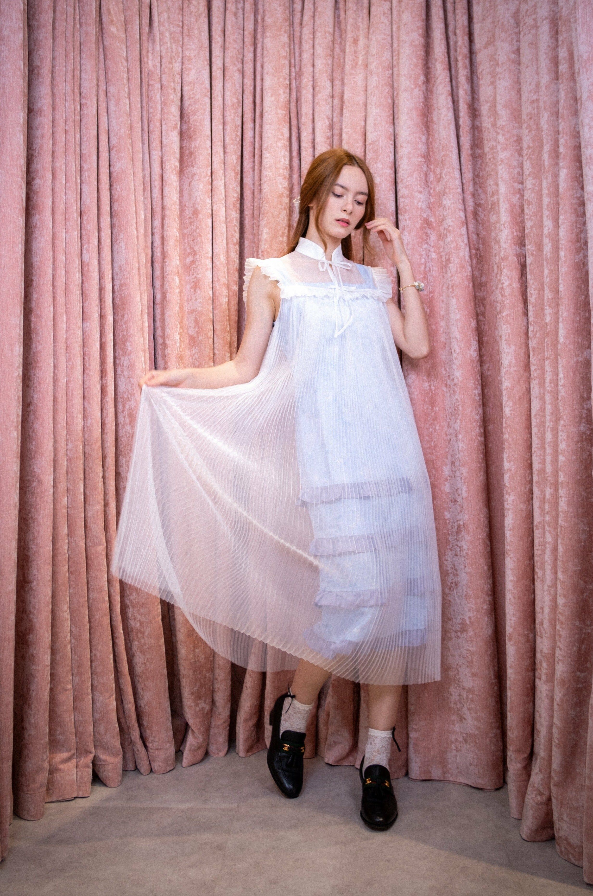 Pleated Ruffle Dress Cover (Pure White/Orchid)