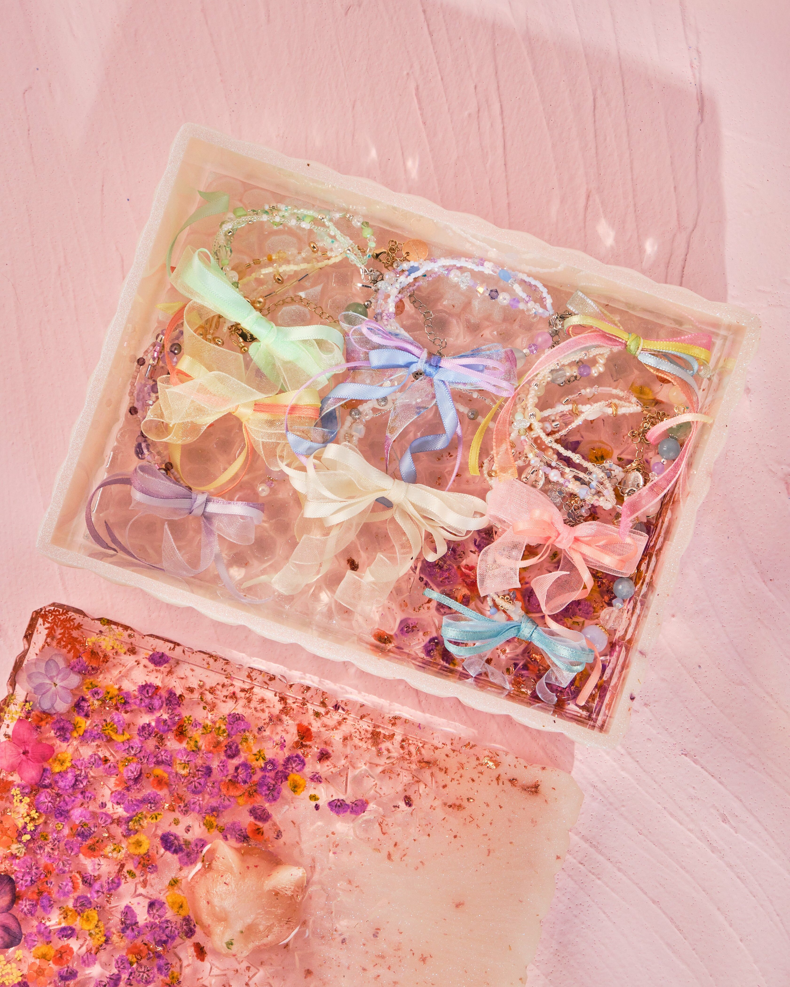 ⑩ Guardians Of The Goodies Box - Large (1 Design)