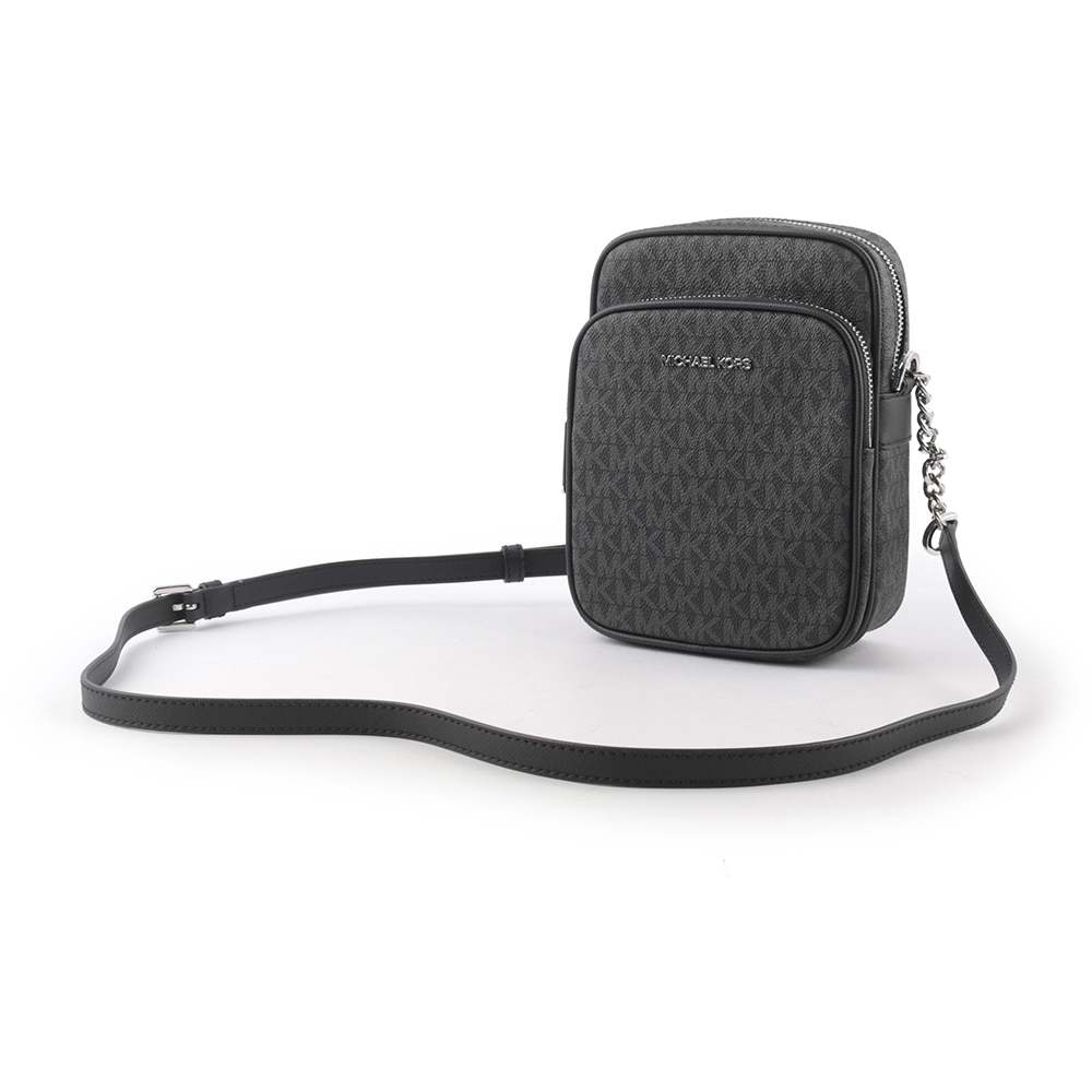 【Michael Kors】銀字滿版塗層帆布拉鍊中款直式斜背包(黑色) 35F1STVC2B BLACK