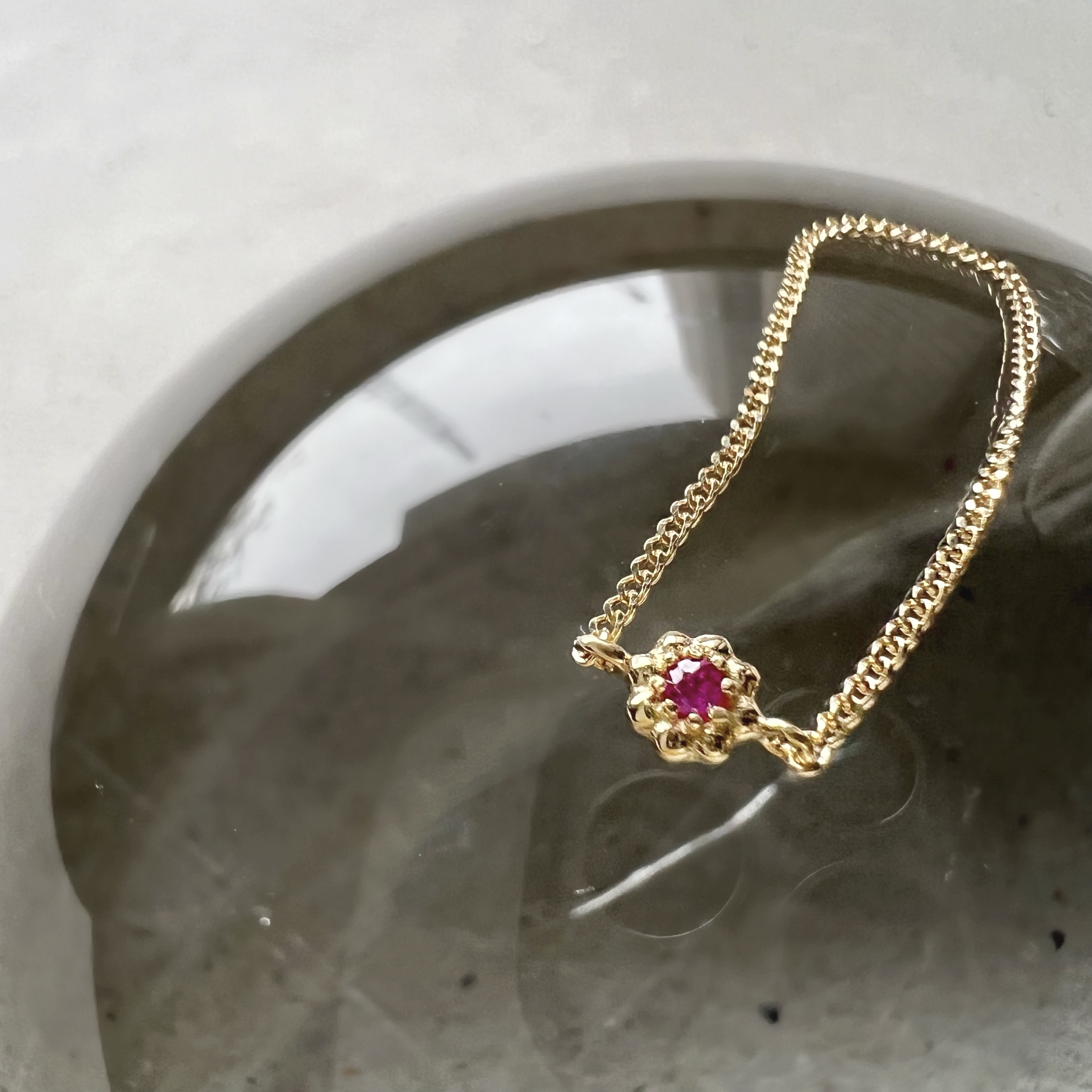 14k 蛋糕小花紅寶鍊戒