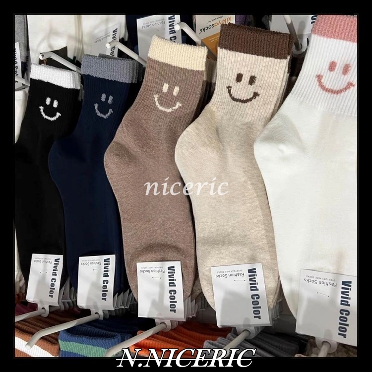 [Nice日韓歐美代購］韓國襪 微笑中筒襪 微笑襪 笑臉襪 女生襪 素色 韓國襪 韓國襪子 長襪 女襪 表情襪