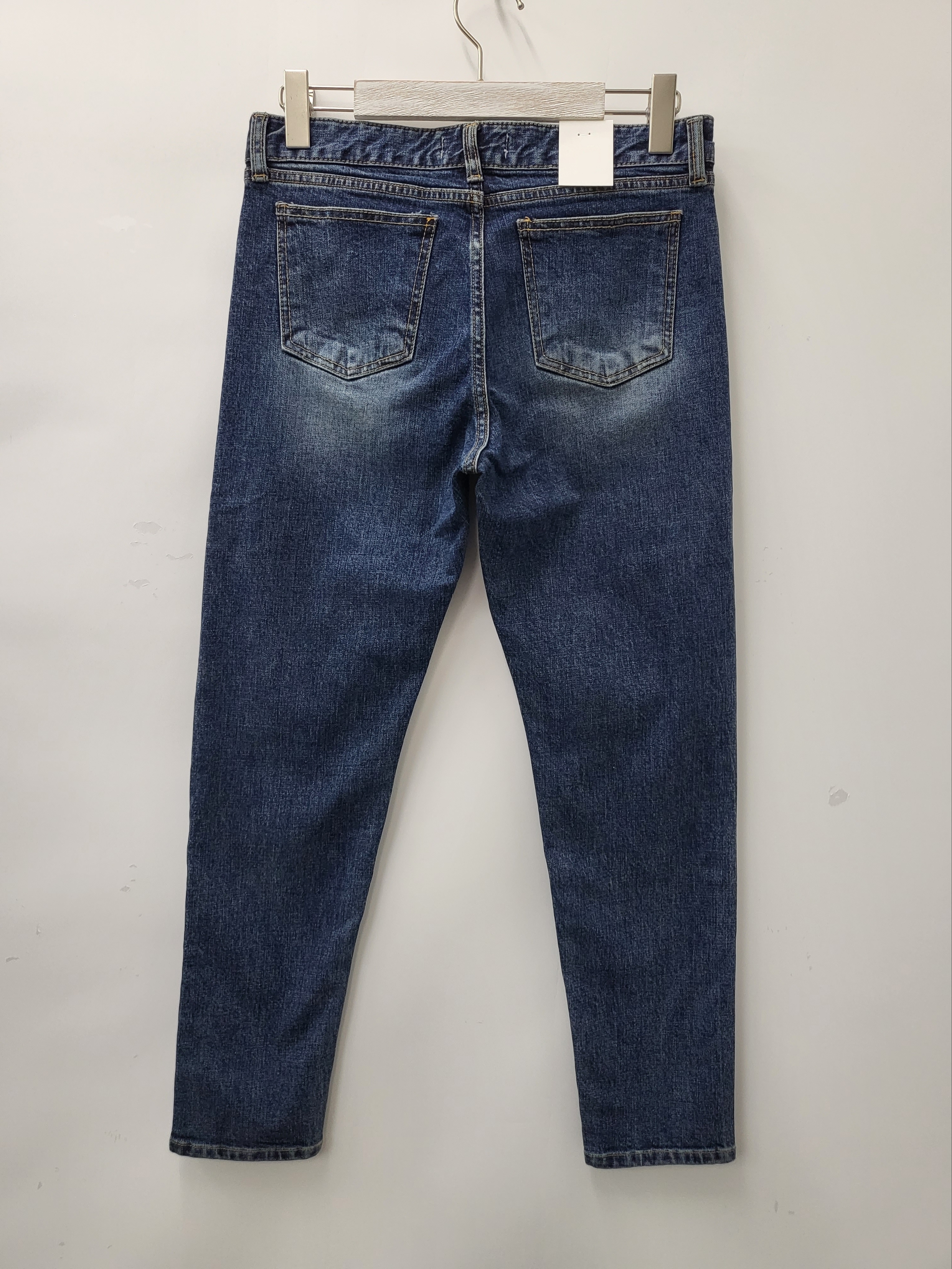 洗水修身牛仔褲 J706