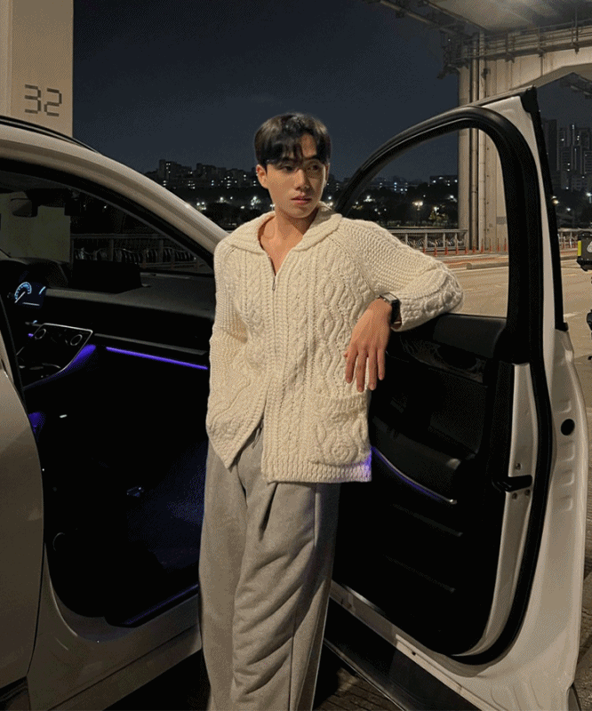 The Pill肌肉麻花針織拉鍊外套