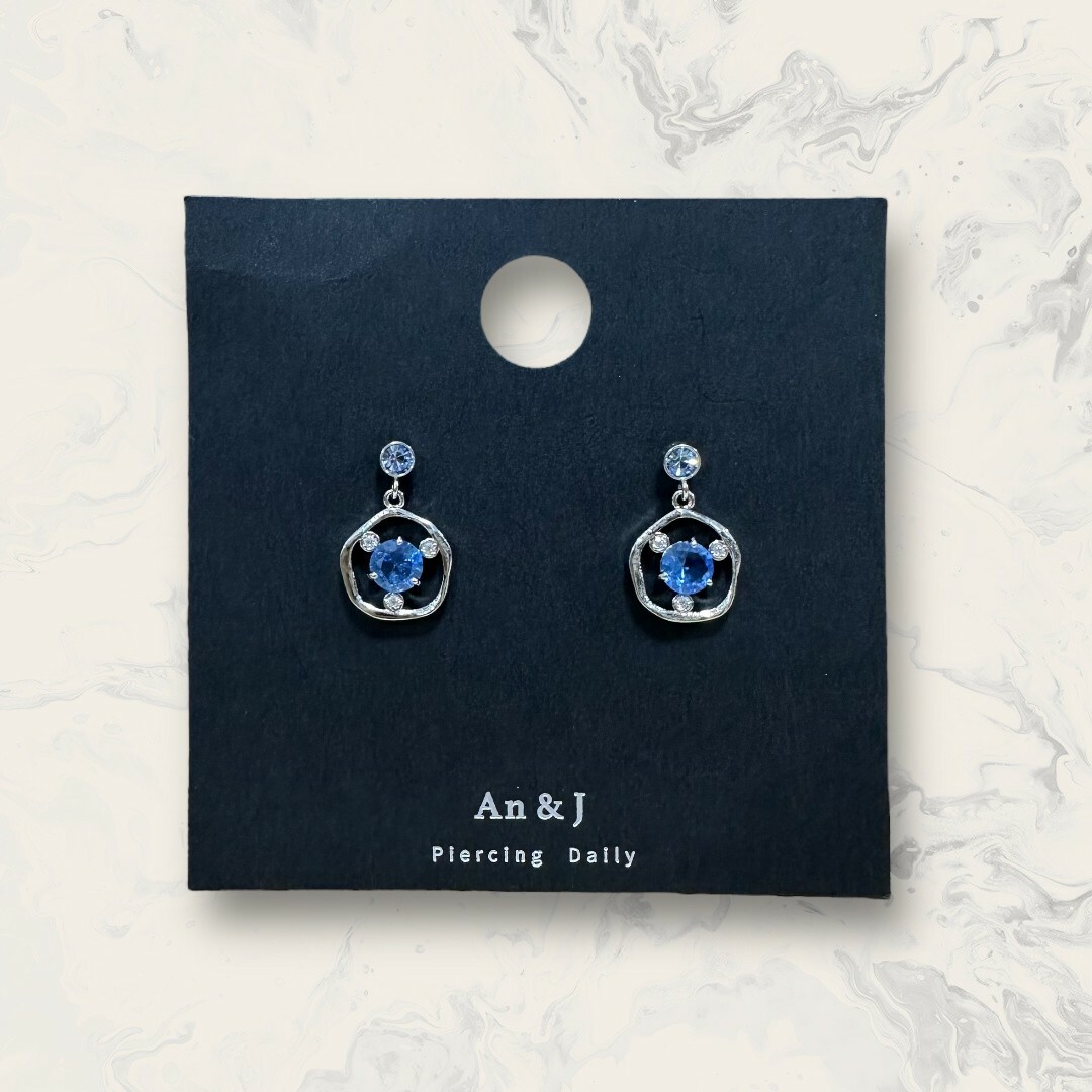 韓國直送-銀針 小鋯吊不規則圓框中水晶鑽+三小鋯 2色