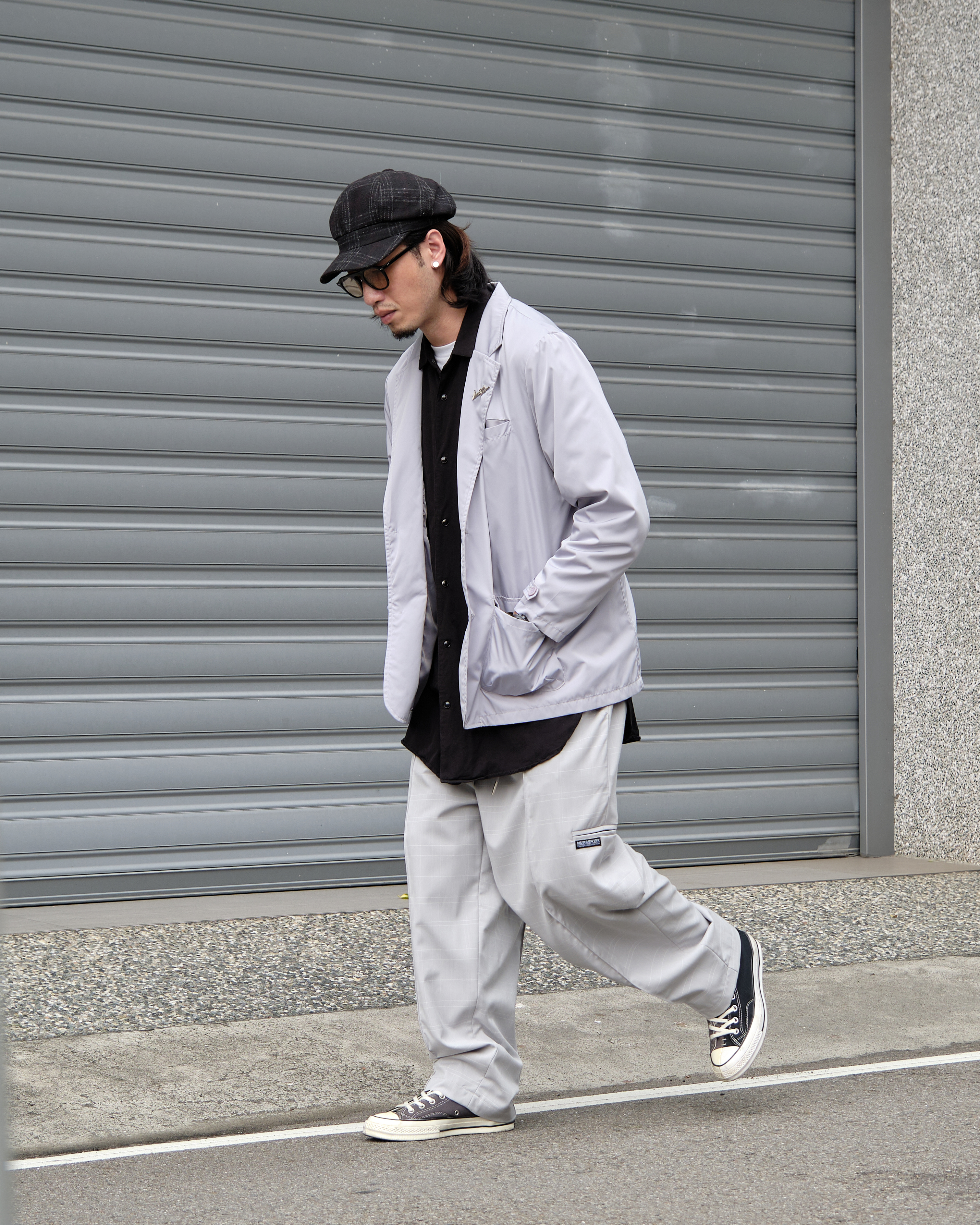 chusedesign-2023-autumn-winter-check-tapered-pants-gray-style