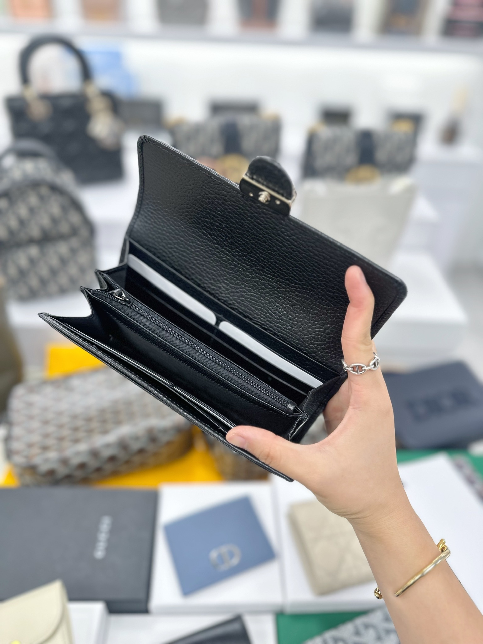 Outlet Gucci Interlocking Long Wallet