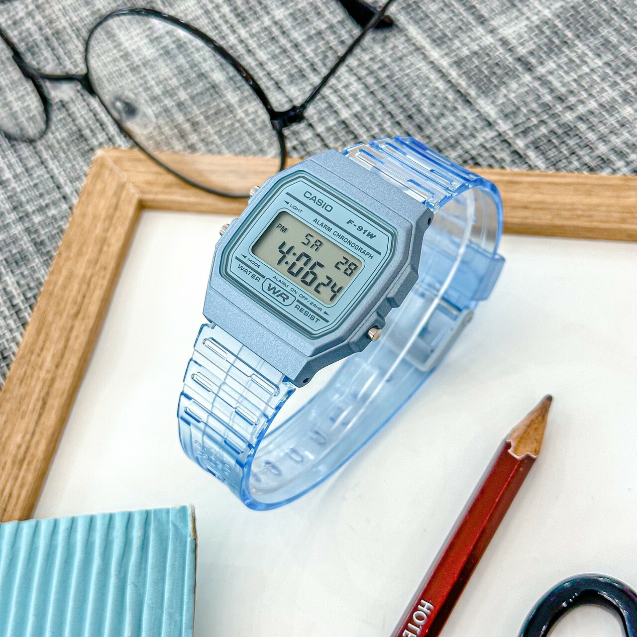 【CASIO 卡西歐】果凍半透明配色電子錶 F-91WS-2D 35.2mm 現代鐘錶