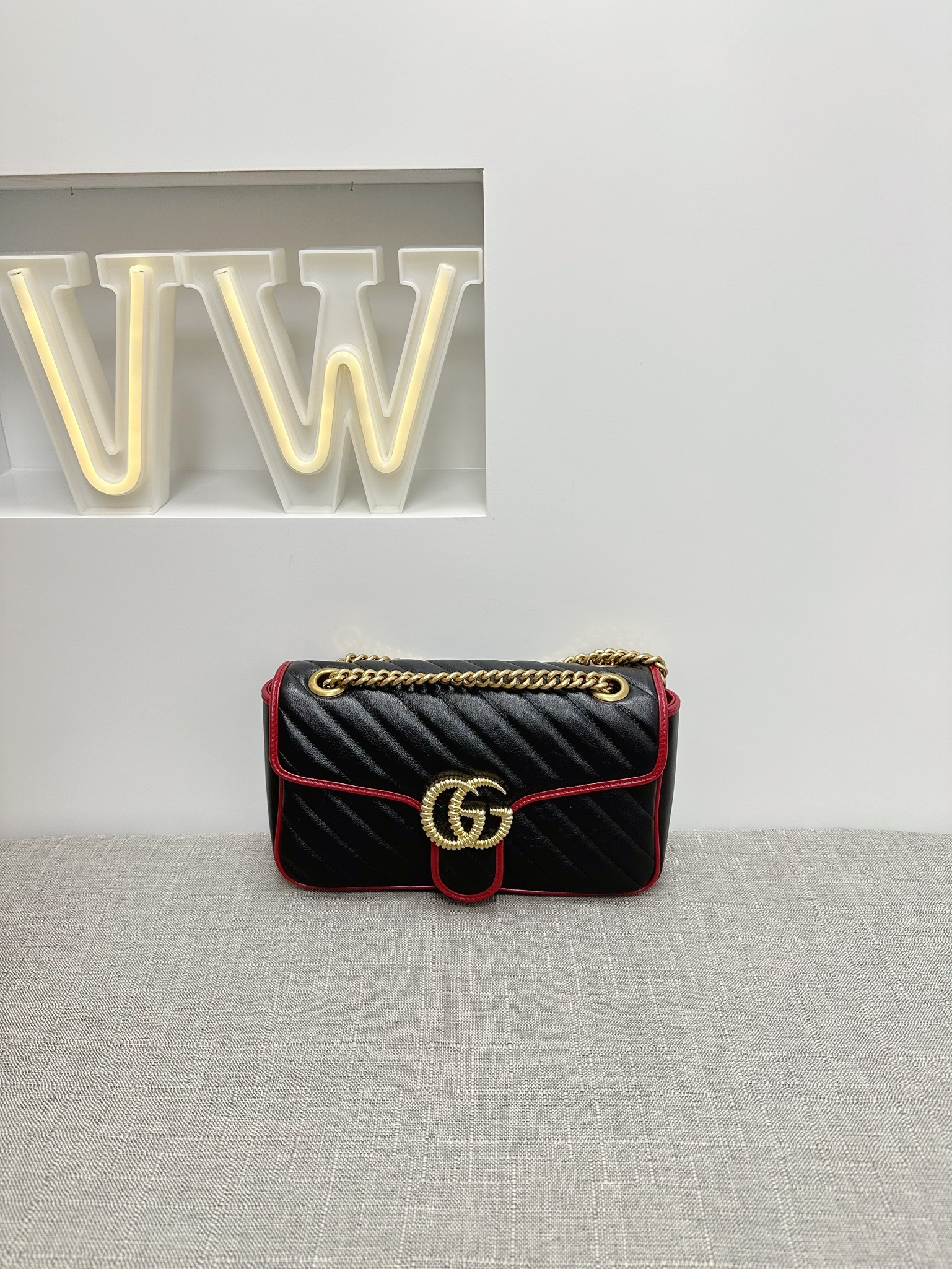 Outlet Gucci GG Marmont Bag