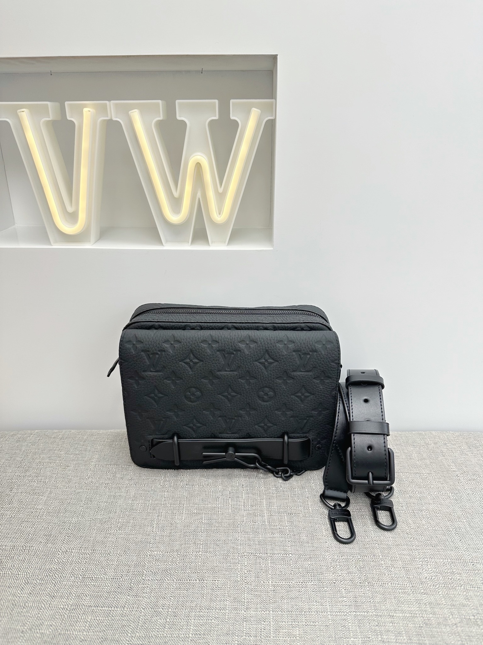 LV Steamer Messenger Bag