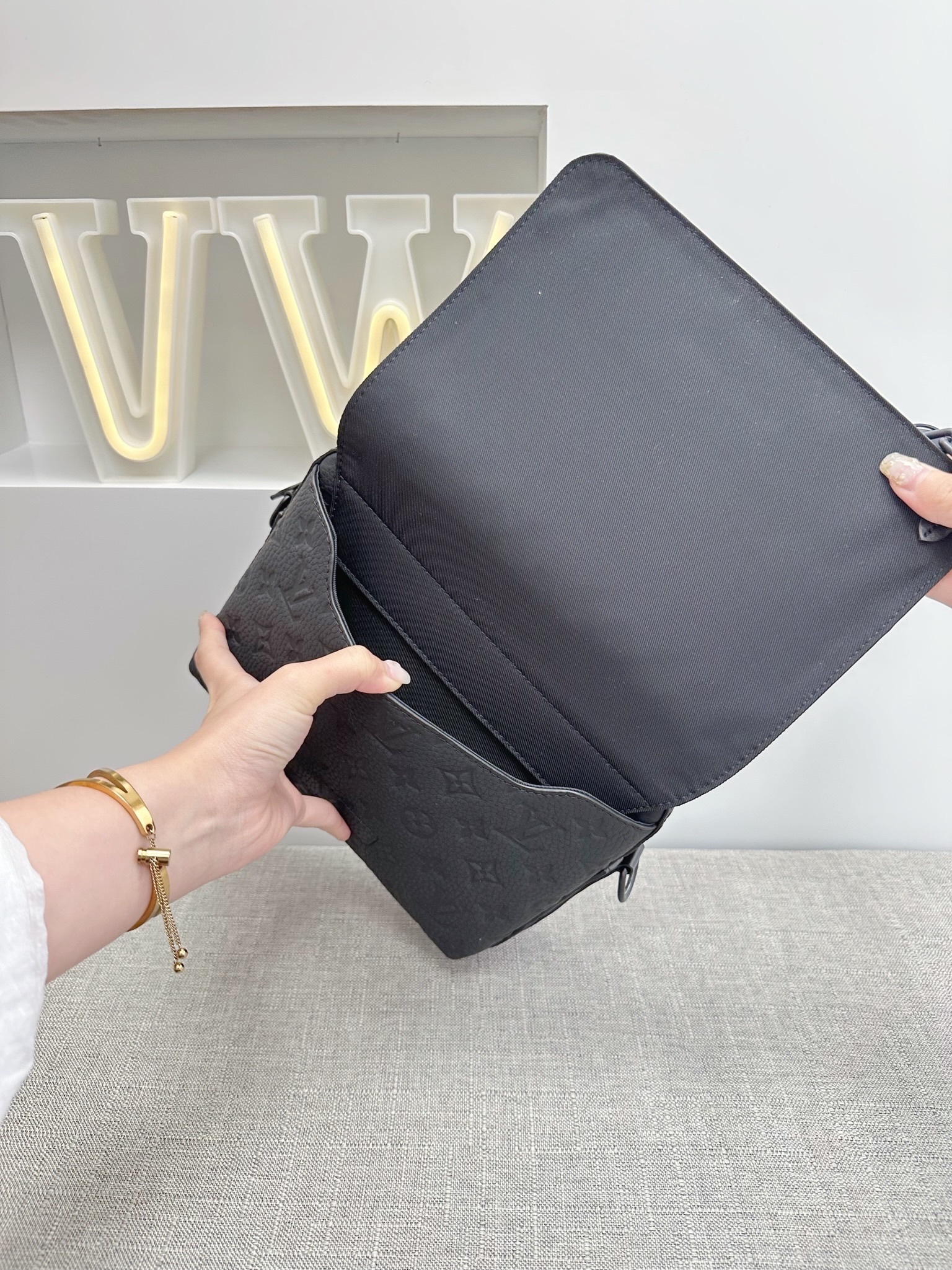 LV Steamer Messenger Bag