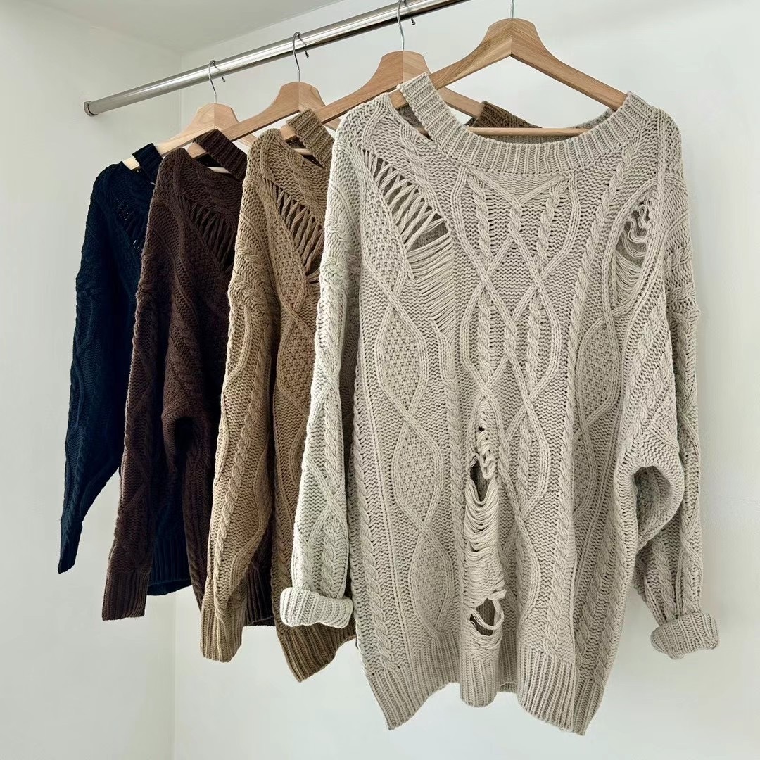 10.29 窿窿長冷衫