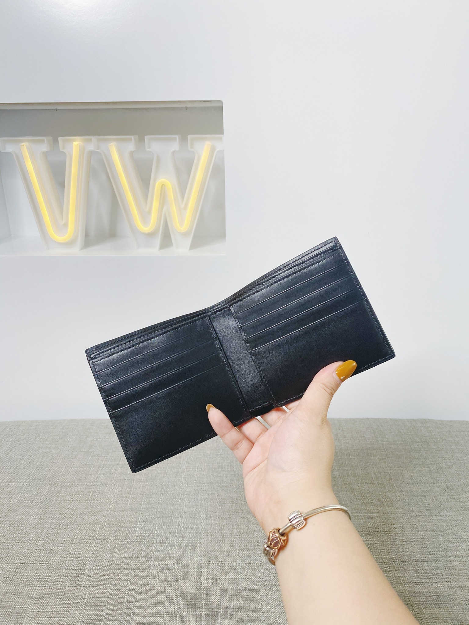 Celine Bifold Wallet (8卡）
