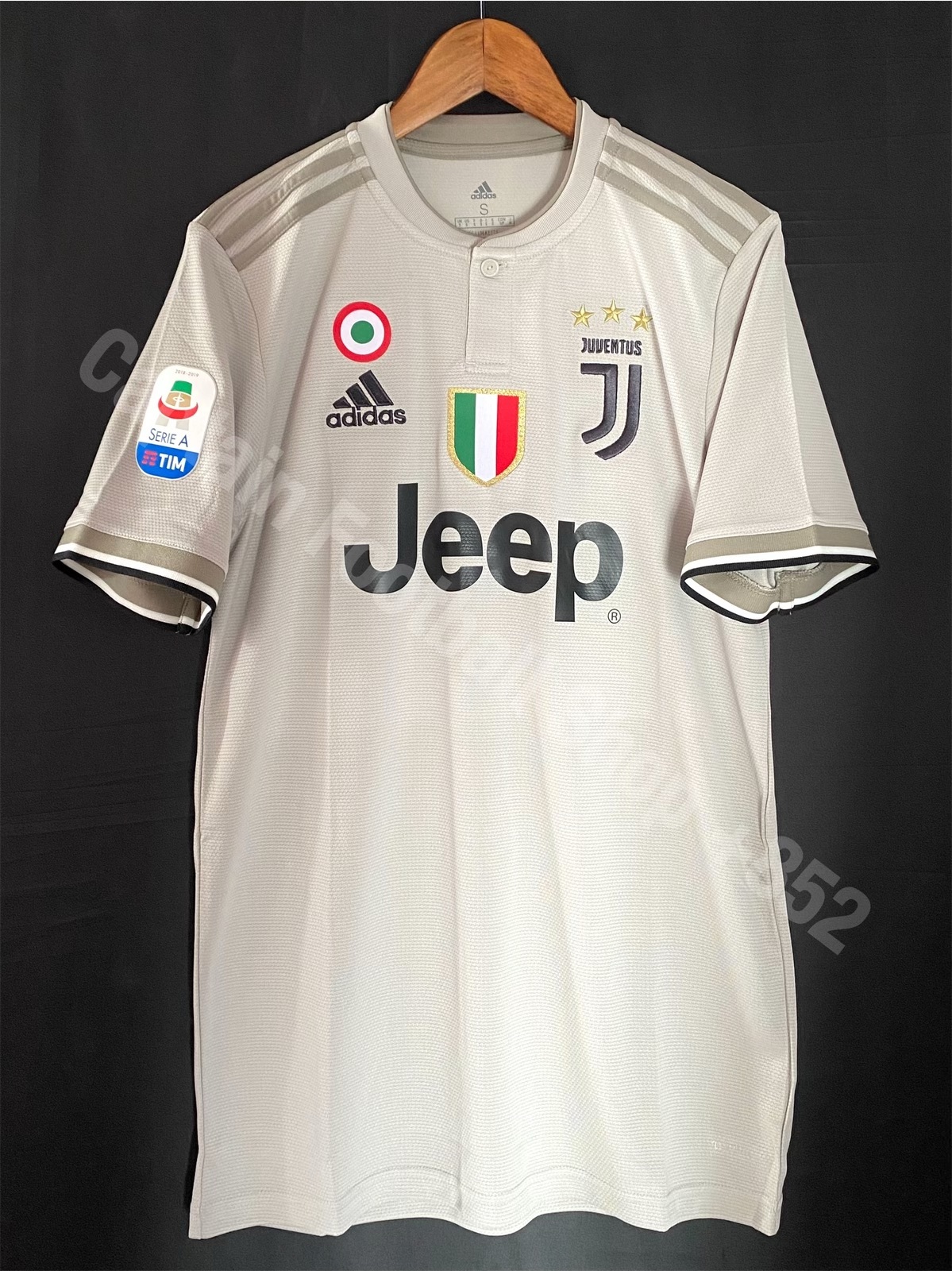 (BNWT) Juventus 2018-2019 Adidas Away Shirt #7 RONALDO