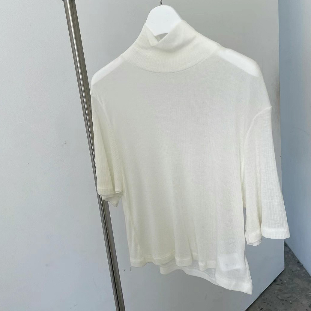 E15極致親膚鬆高領透膚五分袖(白)