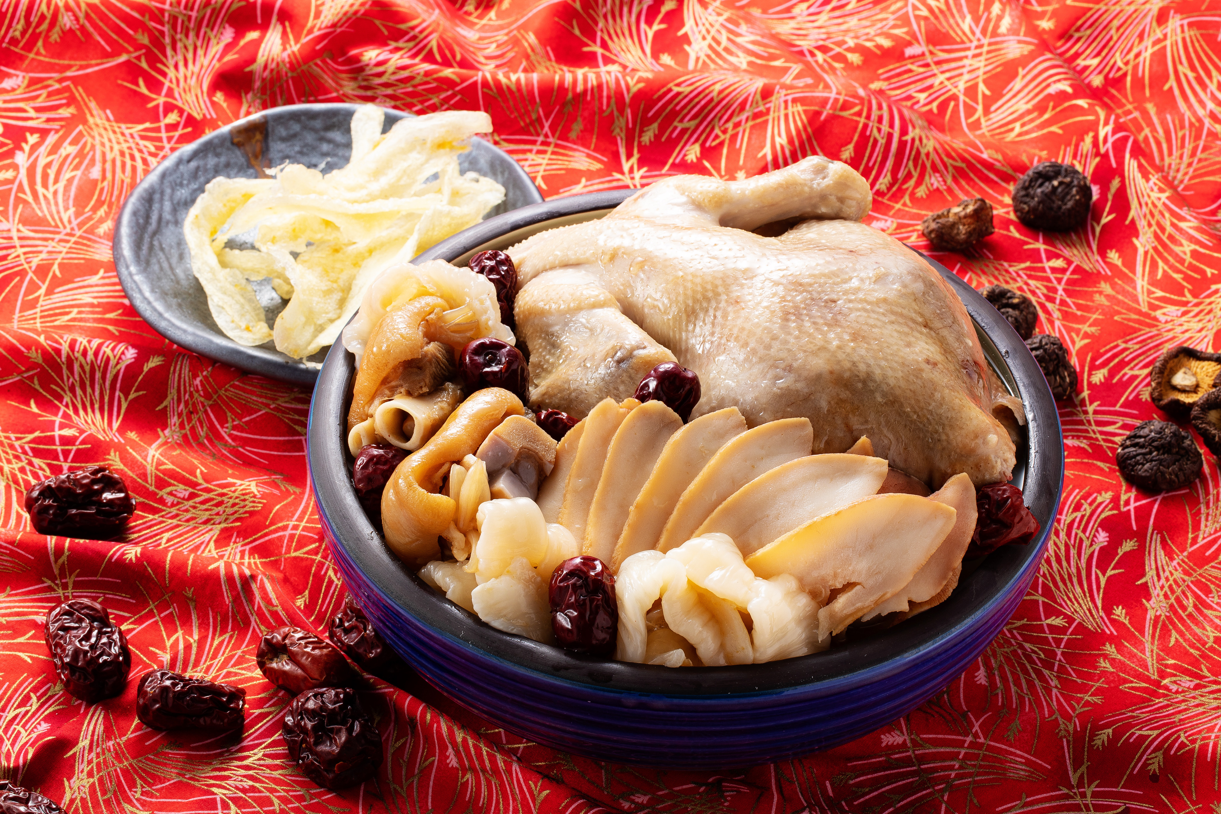 鮑片花膠燉雞湯