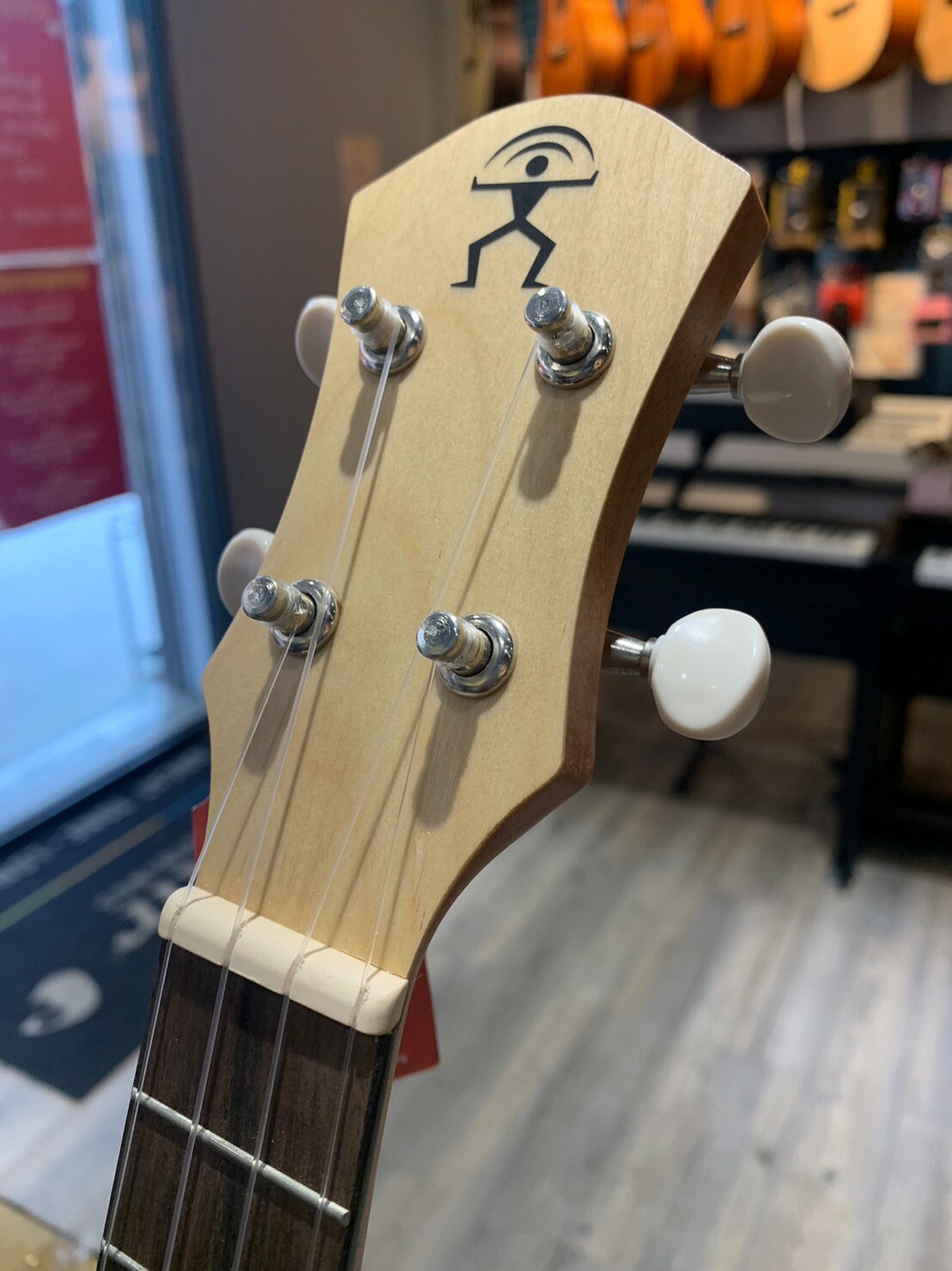 aNueNue UC10 Pantone色彩系列 23吋面單烏克麗麗