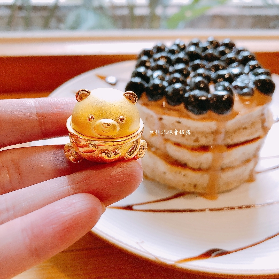 熊愛你 黃金擺件