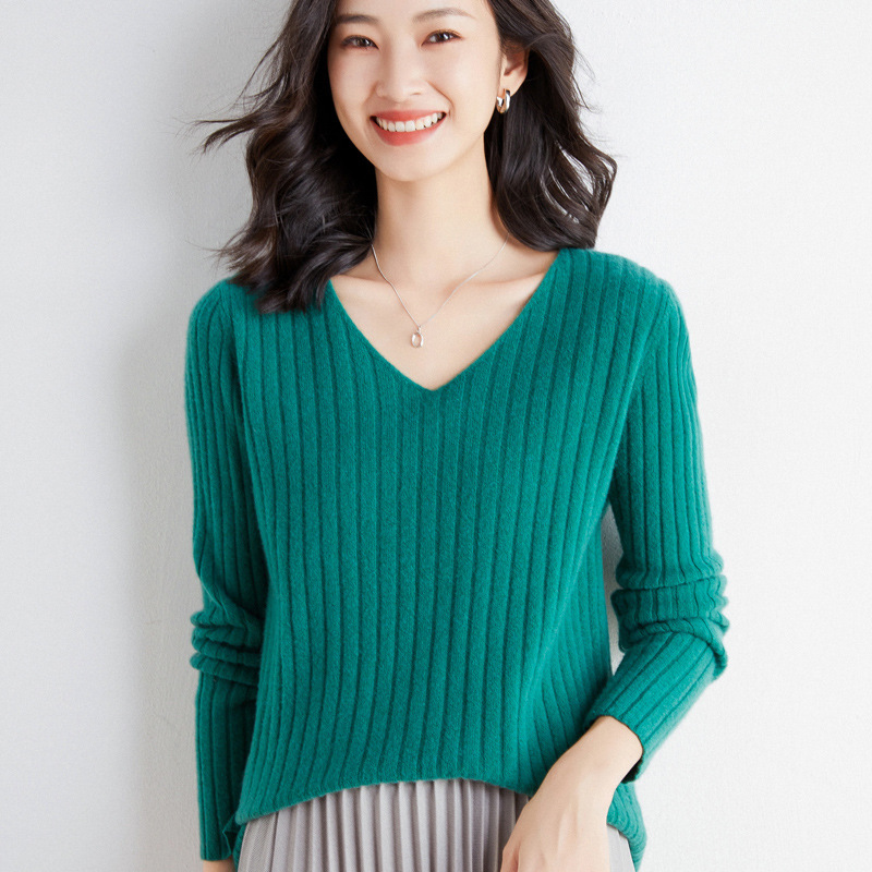 【零碼出清不退換】V領坑條混紡針織上衣