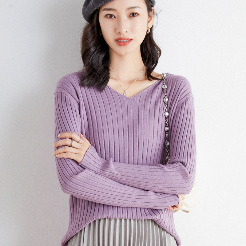 【零碼出清不退換】V領坑條混紡針織上衣