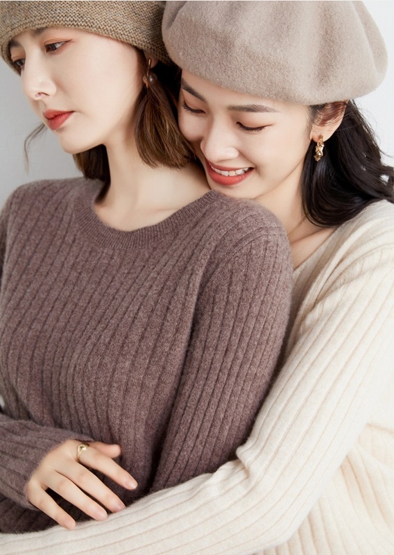 【零碼出清不退換】圓領坑條混紡針織上衣