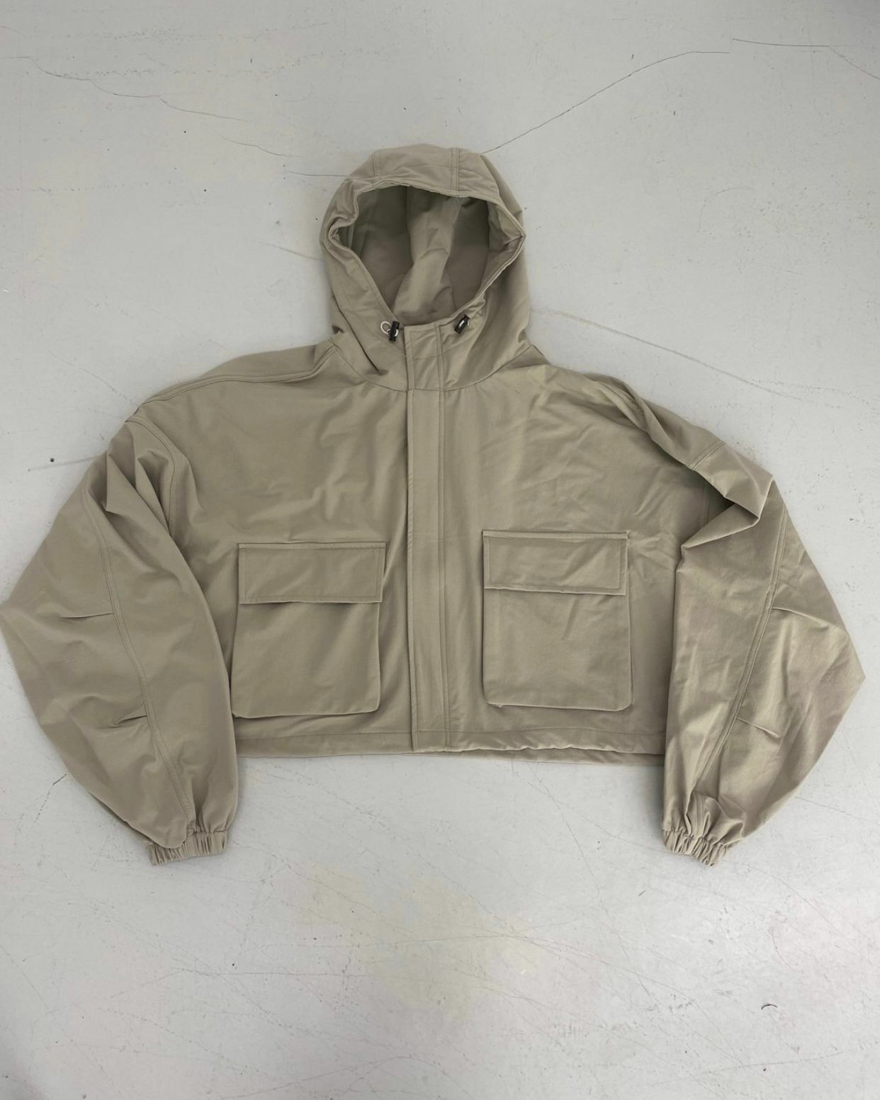 淨色短身拉鍊連帽外套 And More-022JK