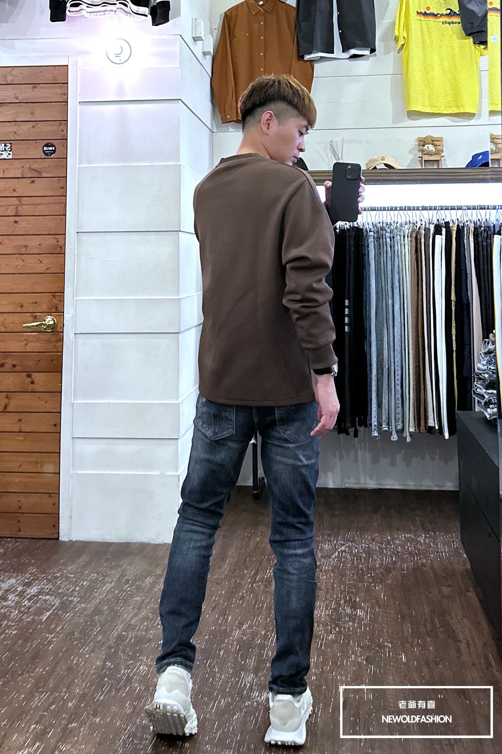 『新品上市』重磅純色斜肩大學T-深咖(NOF2309389)