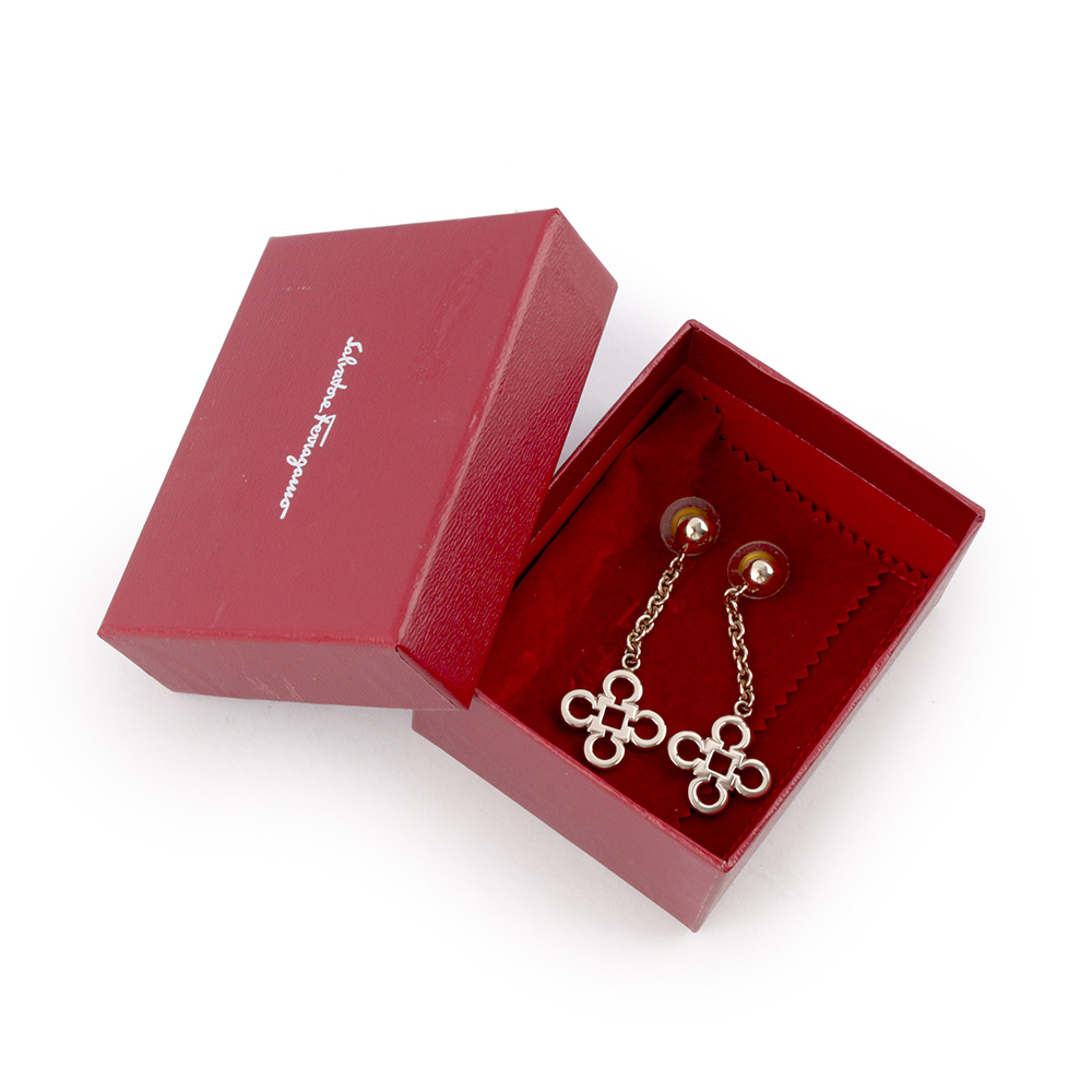 【Salvatore Ferragamo】掛鉤造型四夜草垂墜耳環(金色)