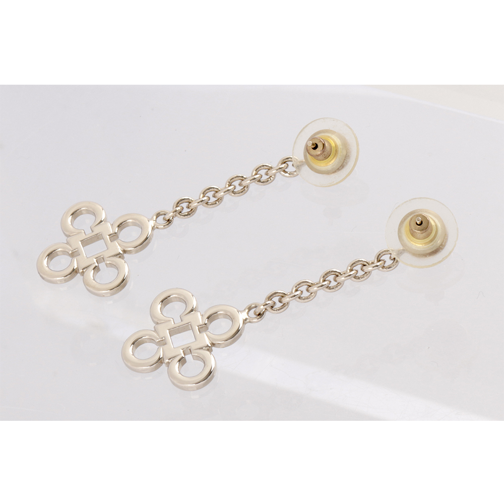 【Salvatore Ferragamo】掛鉤造型四夜草垂墜耳環(金色)