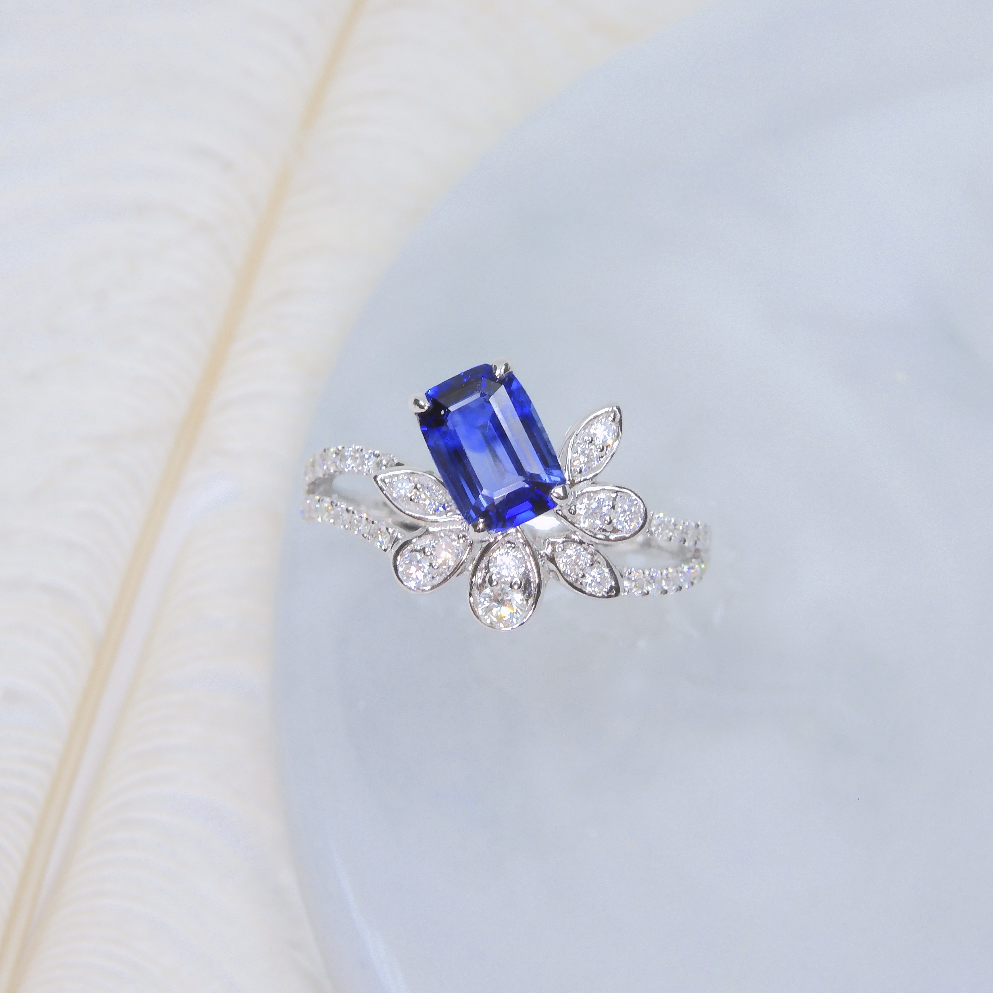 18K金 1.09ct 藍寶石戒指 (配國際證書)