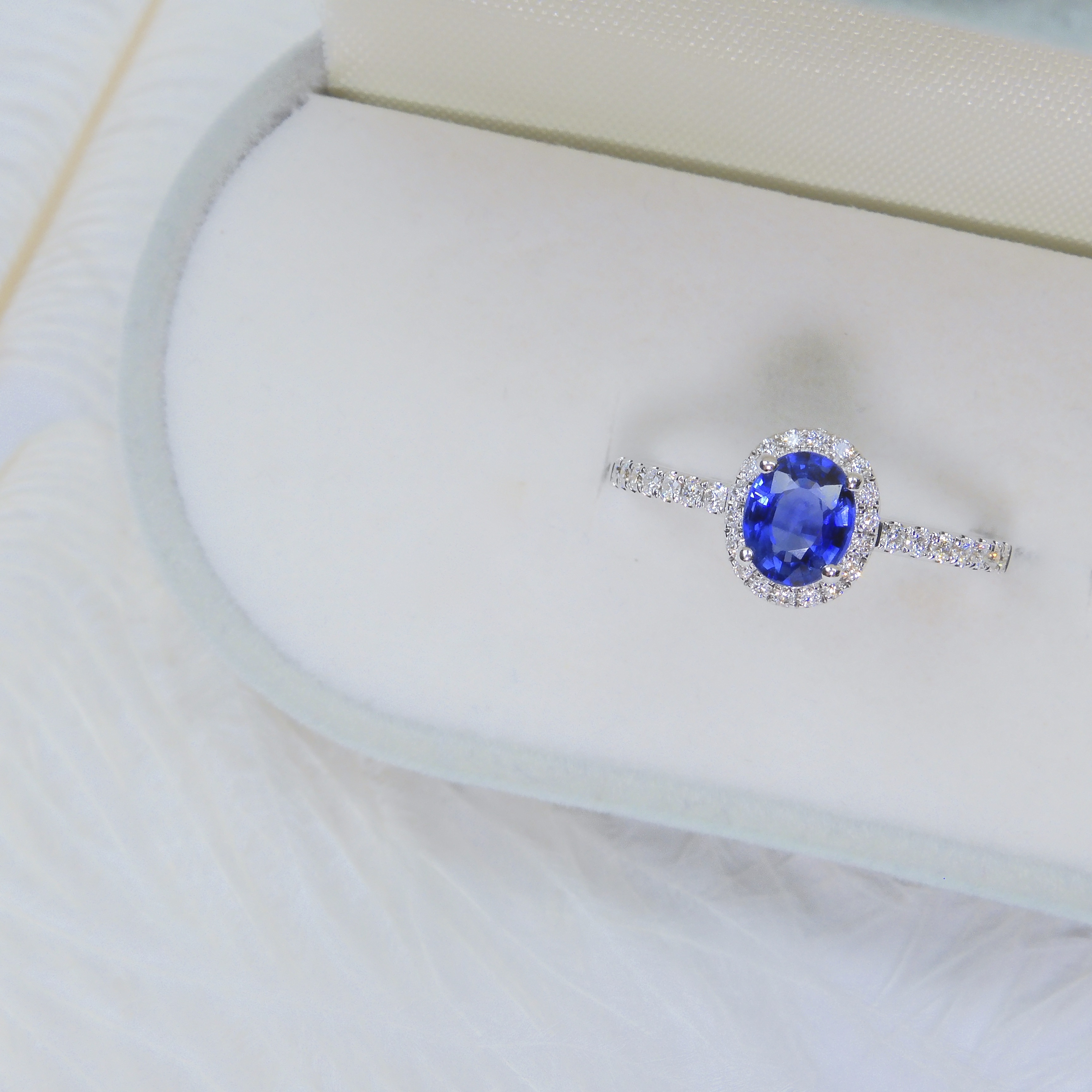 18K金 0.78ct 藍寶石戒指