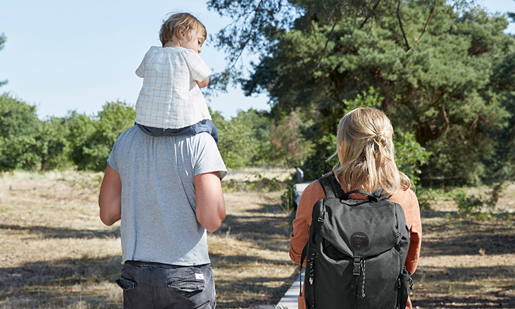 親子踏青，輕鬆的散步、戶外野餐，享受大自然山裡芬多精的同時，也別忘記愛護它