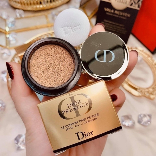 Dior 玫瑰花蜜修護氣墊粉底