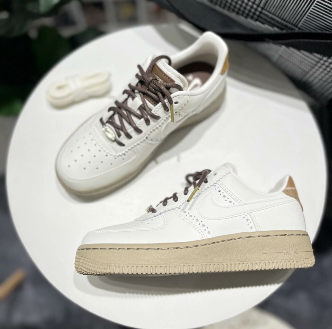 Nike Air Force 1 Low 巴洛克 美拉德 白棕 雕花