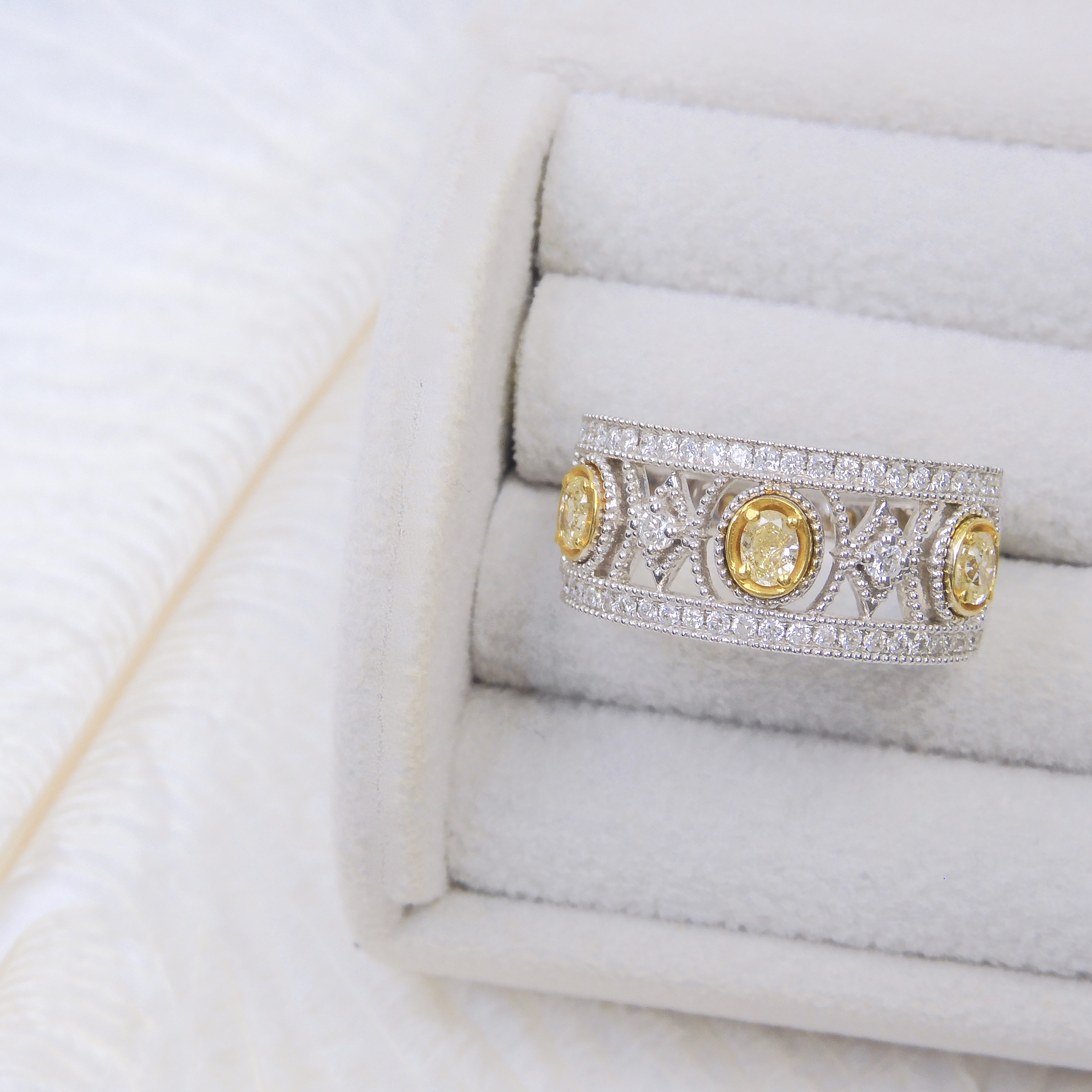 18K金 0.324ct 黃鑽戒指