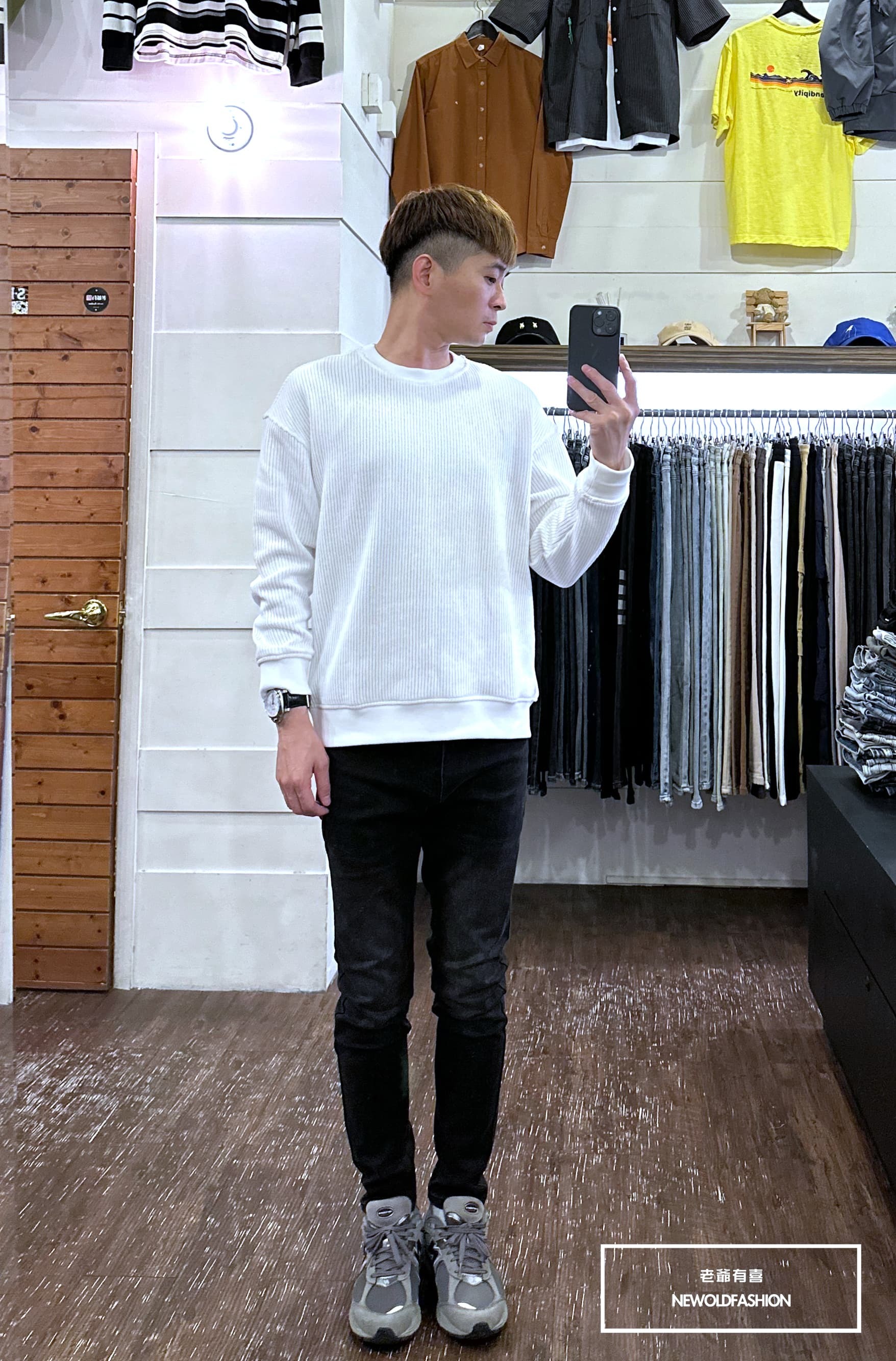 『新品上市』重磅立體粗針織大學T-白(NOF2310C65001)