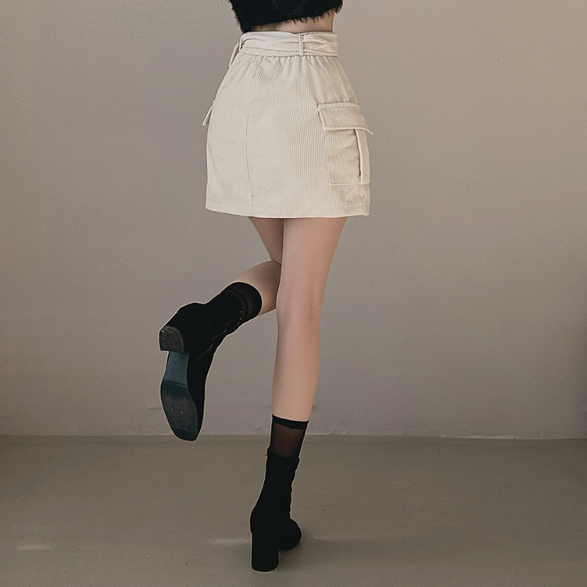 燈芯絨短裙